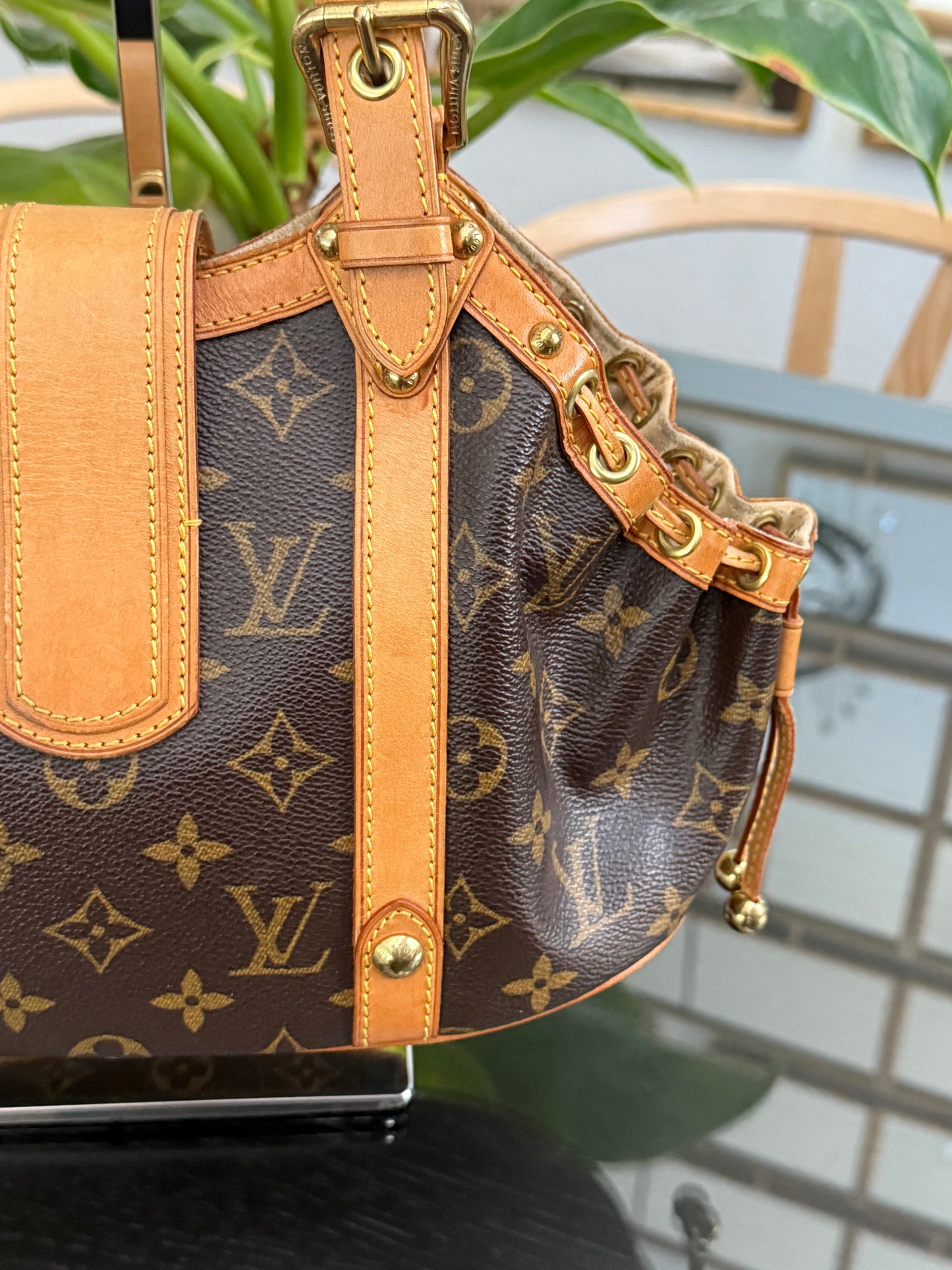 Theda GM in Monogram with Dustbag 🗓️ Year: 2004