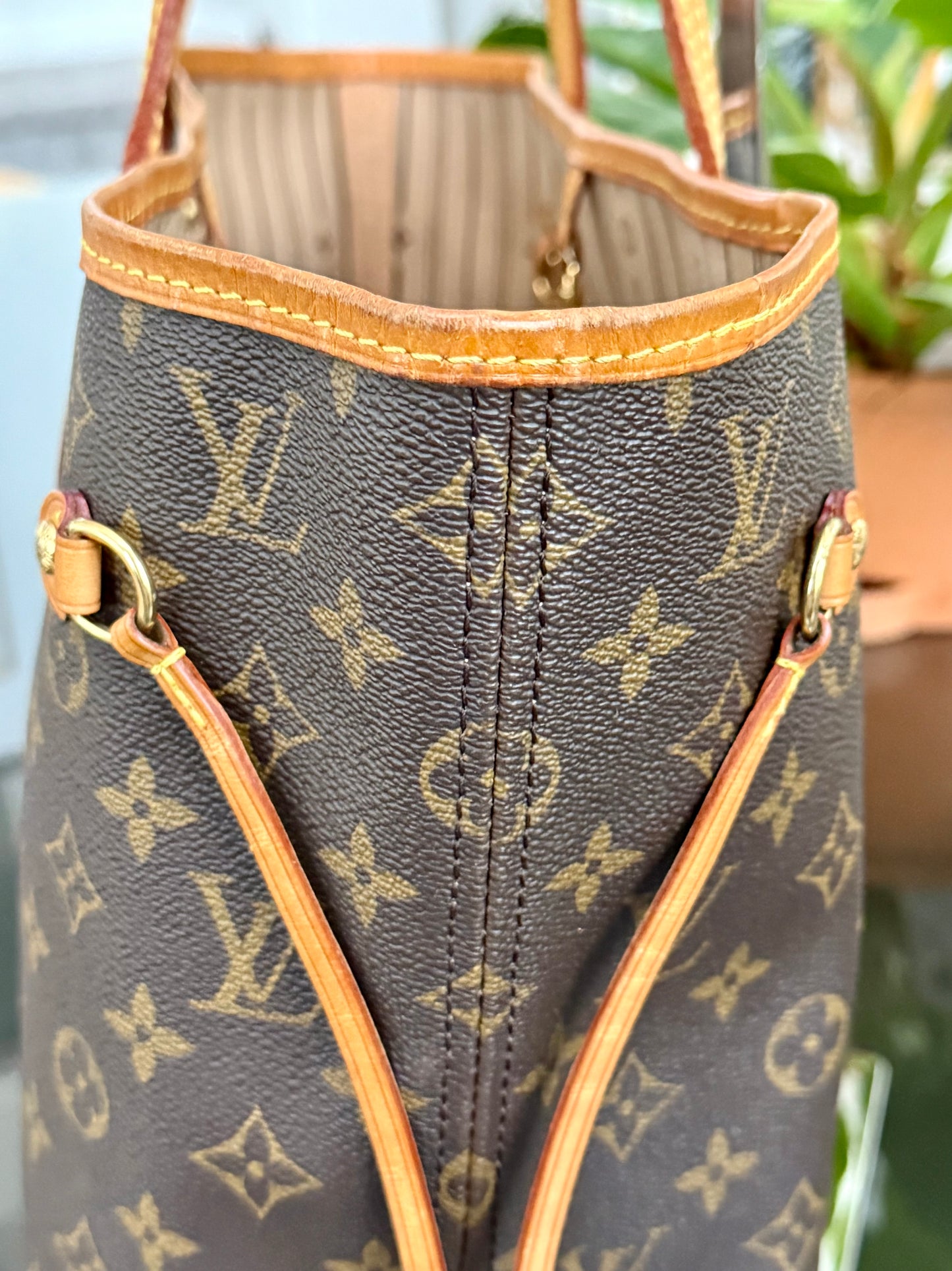 Neverfull MM with Dustbag 🗓️ Year: 2008