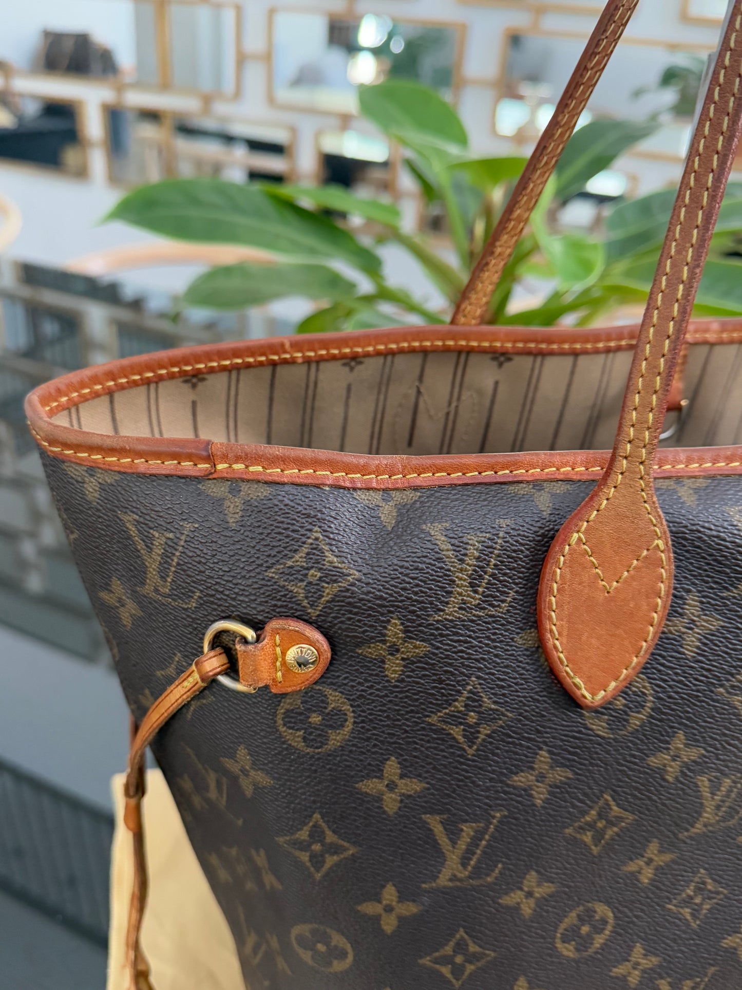 Neverfull MM with Dustbag -🗓️ Year: 2008