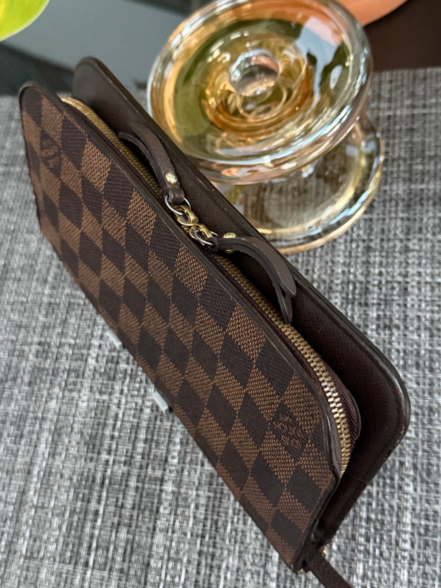 Insolite Wallet in De -Year 2011