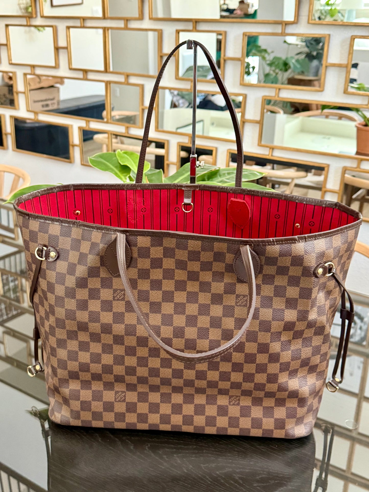 Neverfull GM in DE with Dustbag 🗓️ Year: 2009