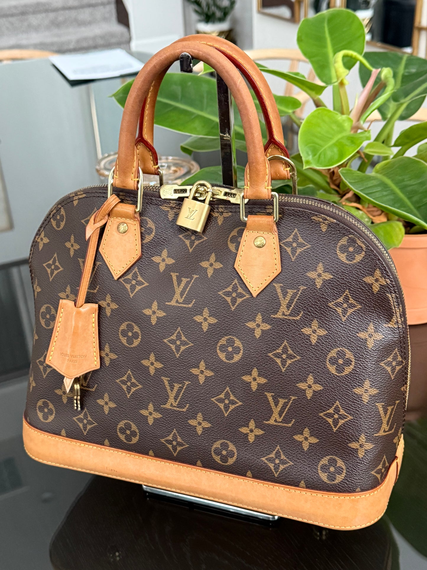 Alma PM (New Model) Clochette w/ Lock π and Keys - ποΈ Year: 2015