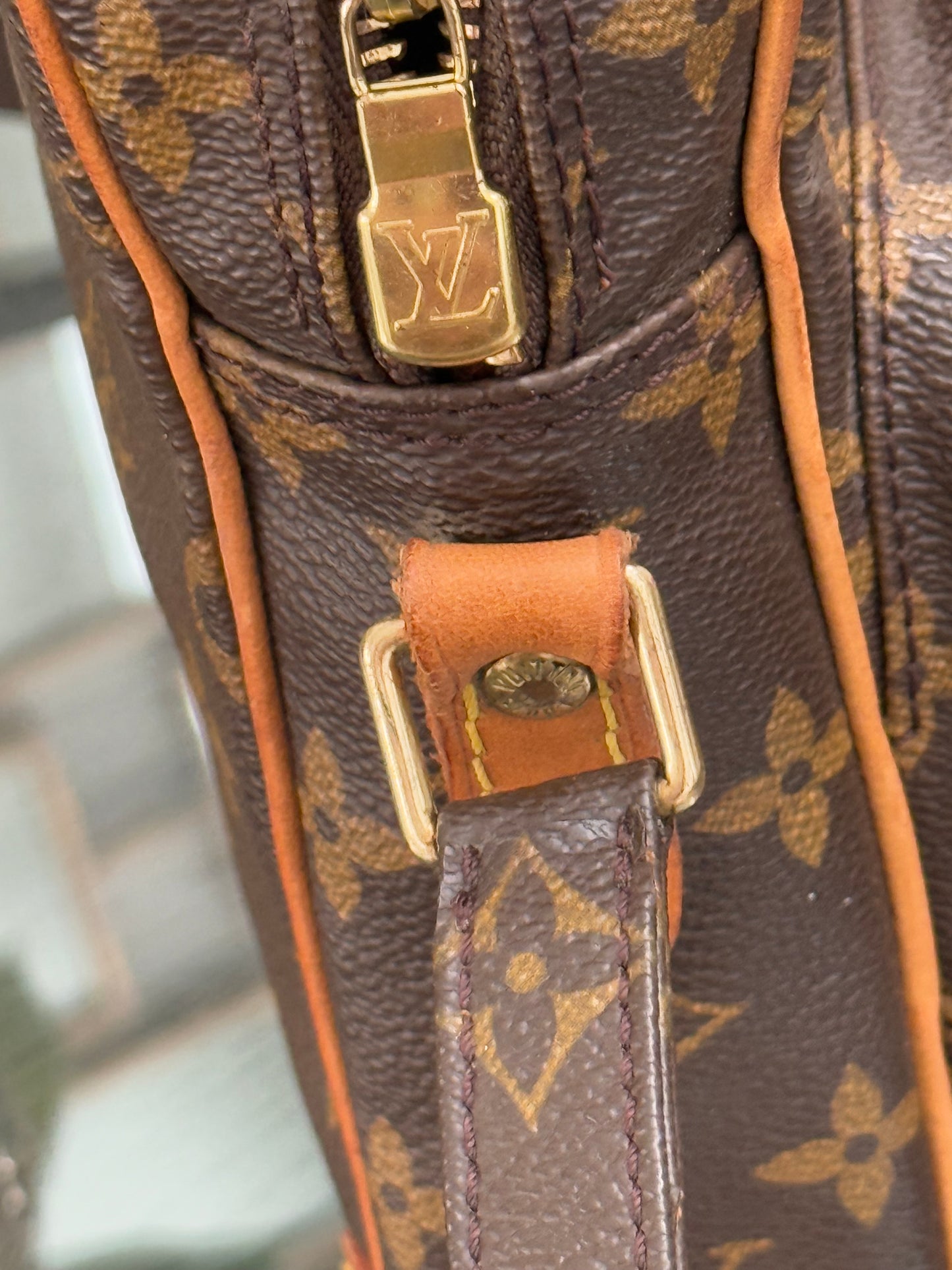 Amazon Crossbody Bag -Year: 1997