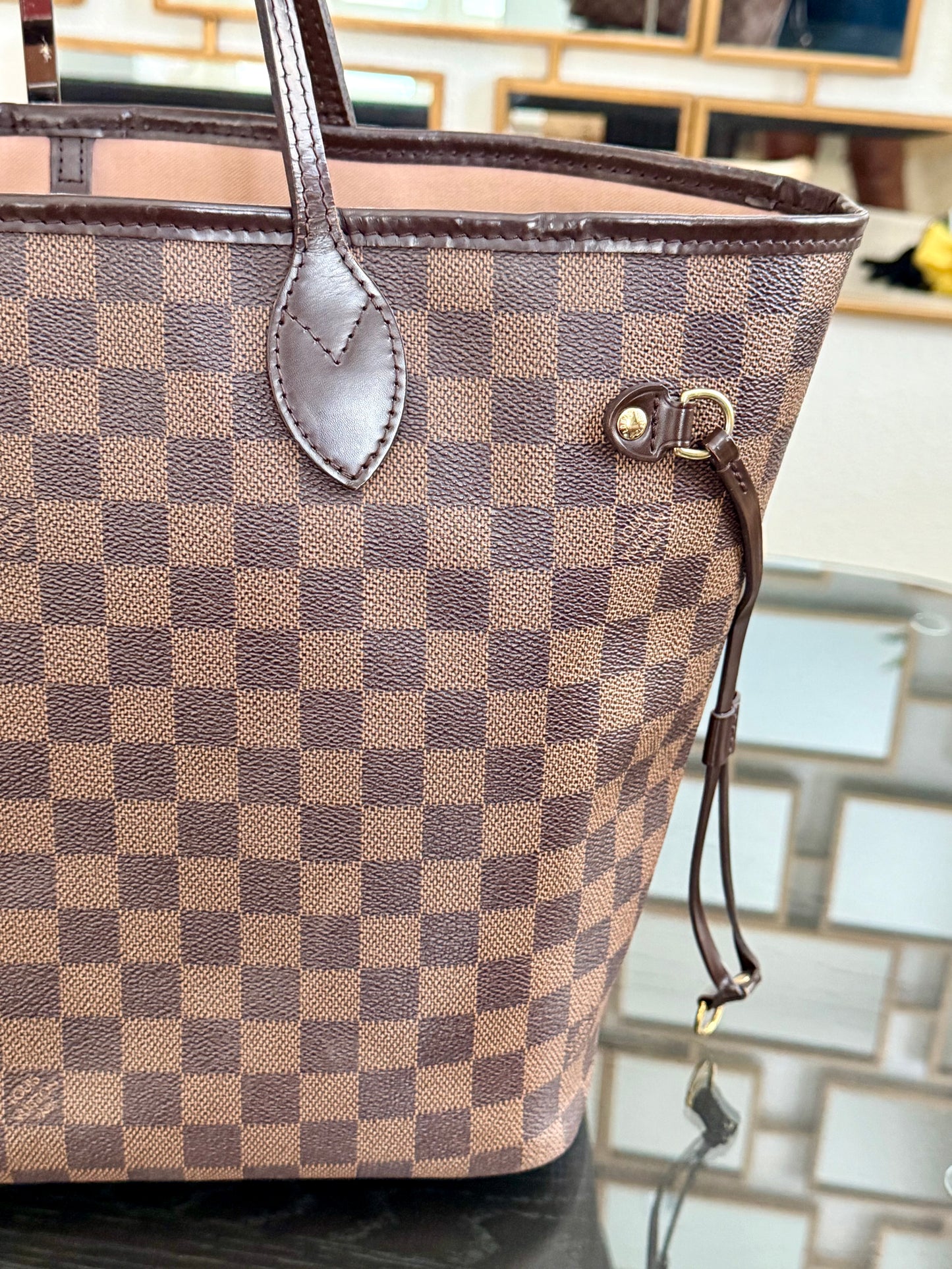 Neverfull MM in Rose Ballerine DE with Dustbag 🗓️ Year: 2016