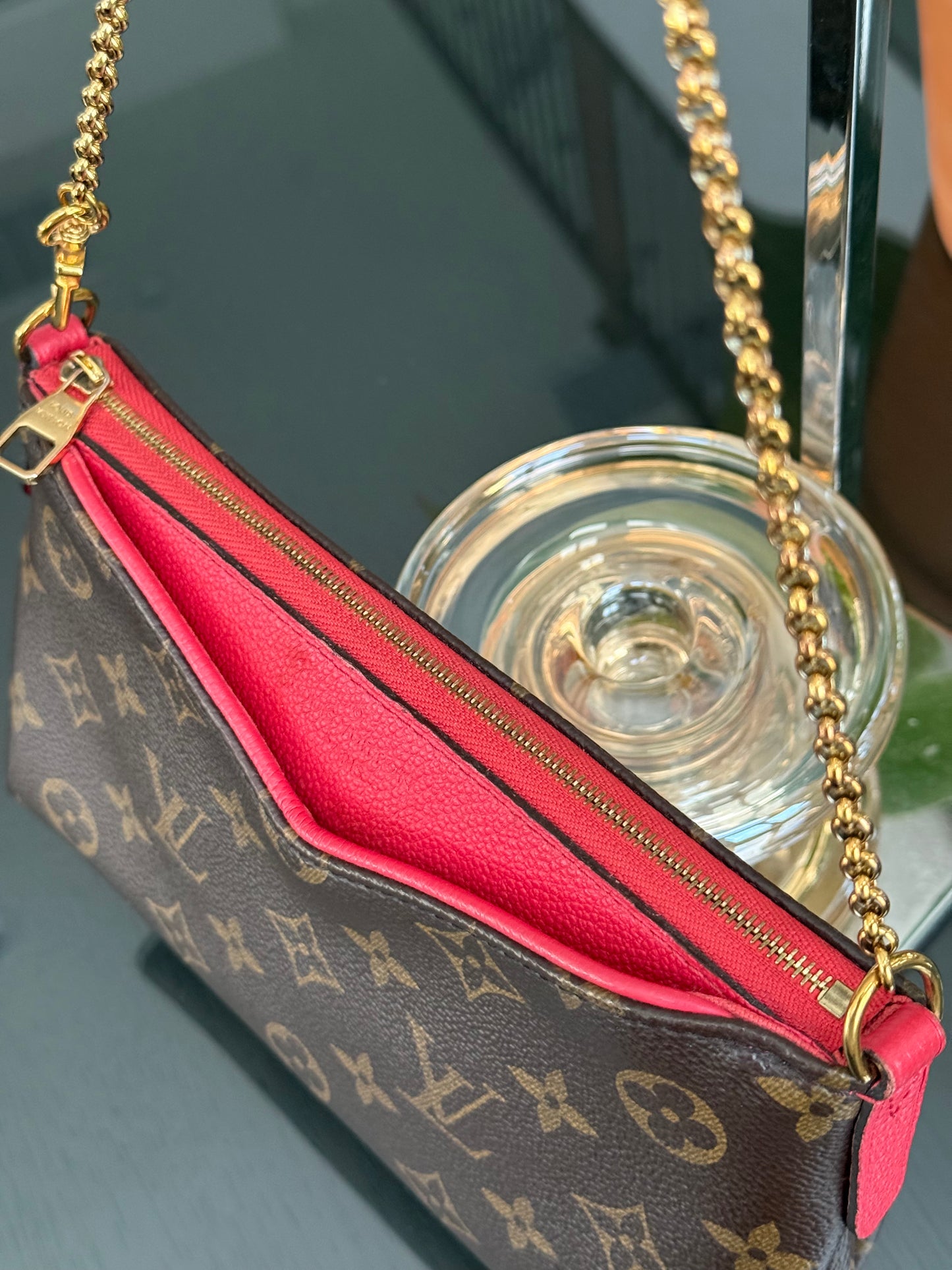 Pallas Clutch w/ Box and Dustbag - ๐๏ธ Year: 2016