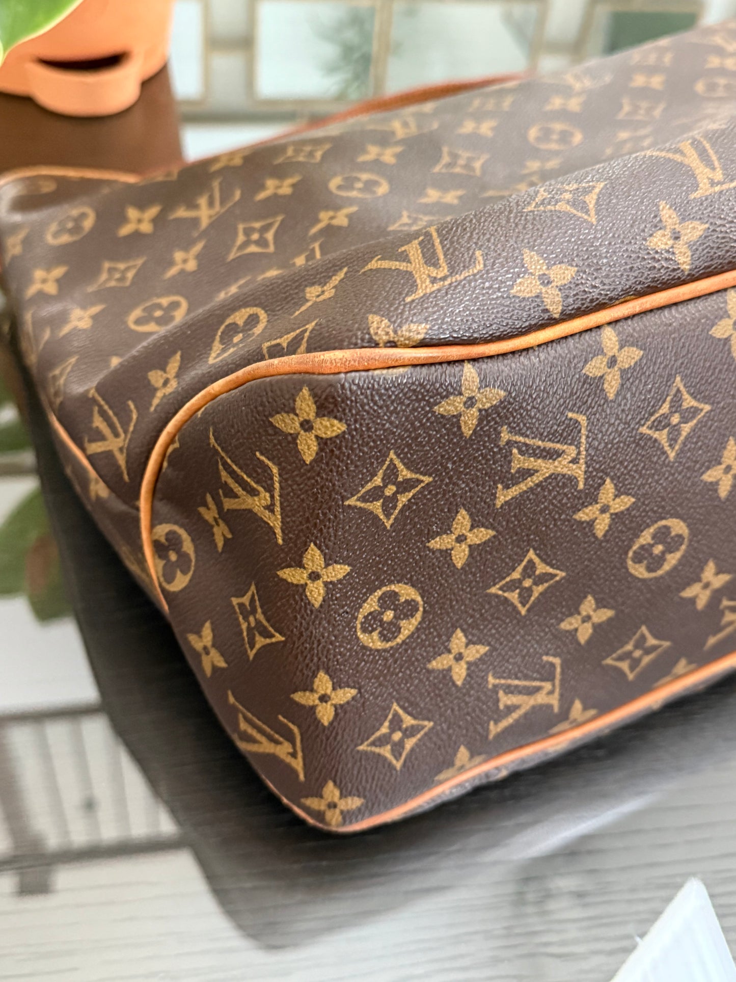 Delightful MM with Dustbag and Insert organizer π
Year: 2011
