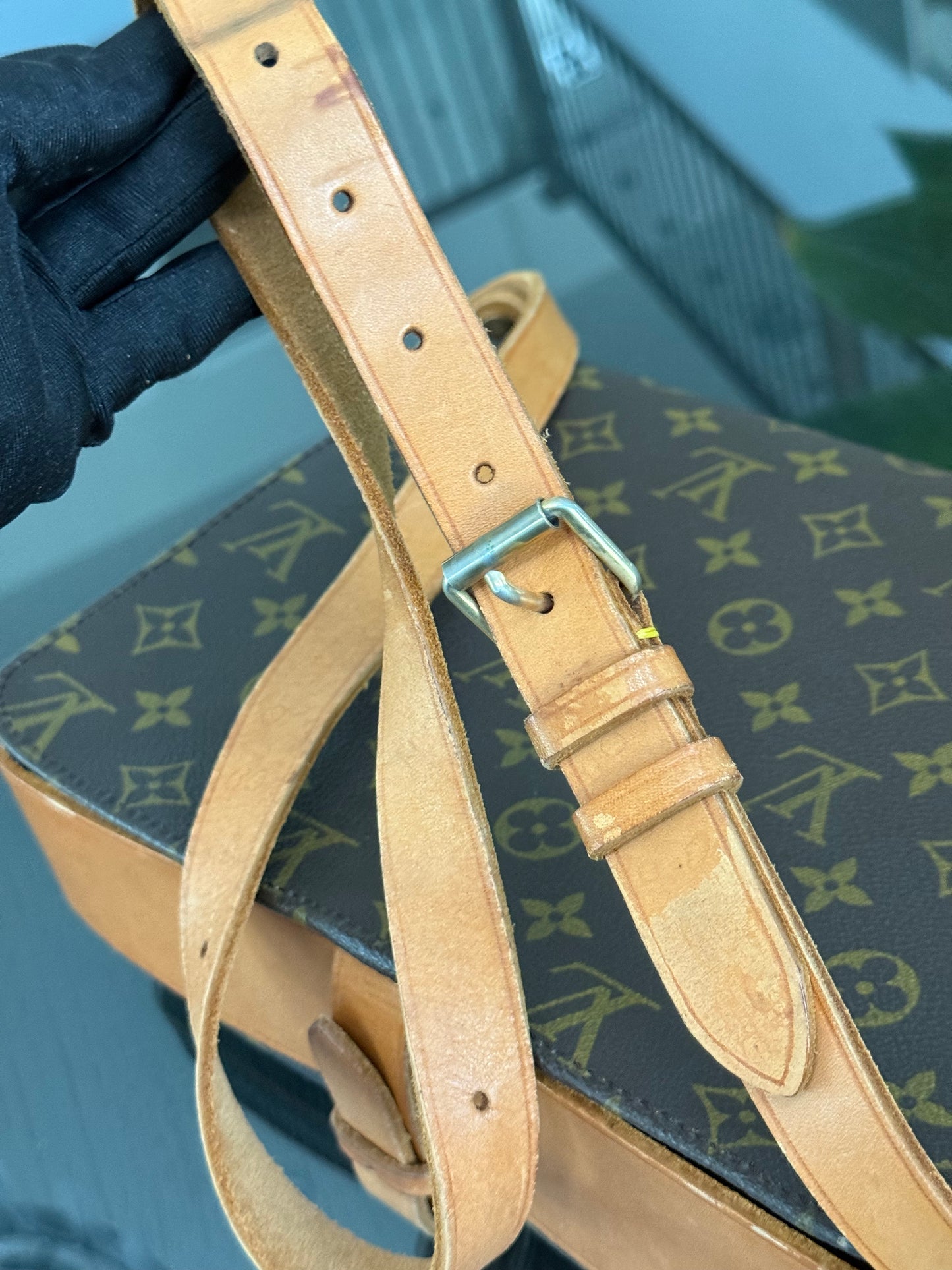 Cartouchiere GM Crossbody -🗓️ Year: 1982