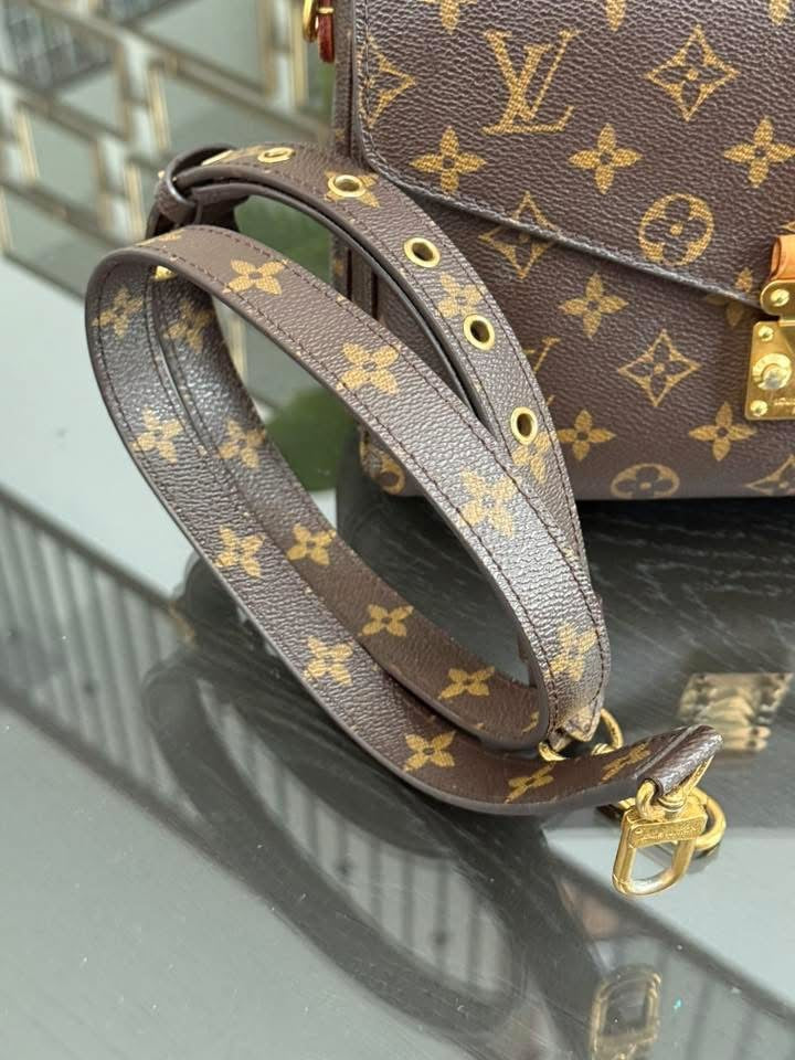 Pochette Metis in Monogram with Box, Dustbag, Insert organizer and Paper bag ๐๏ธ Year 2014