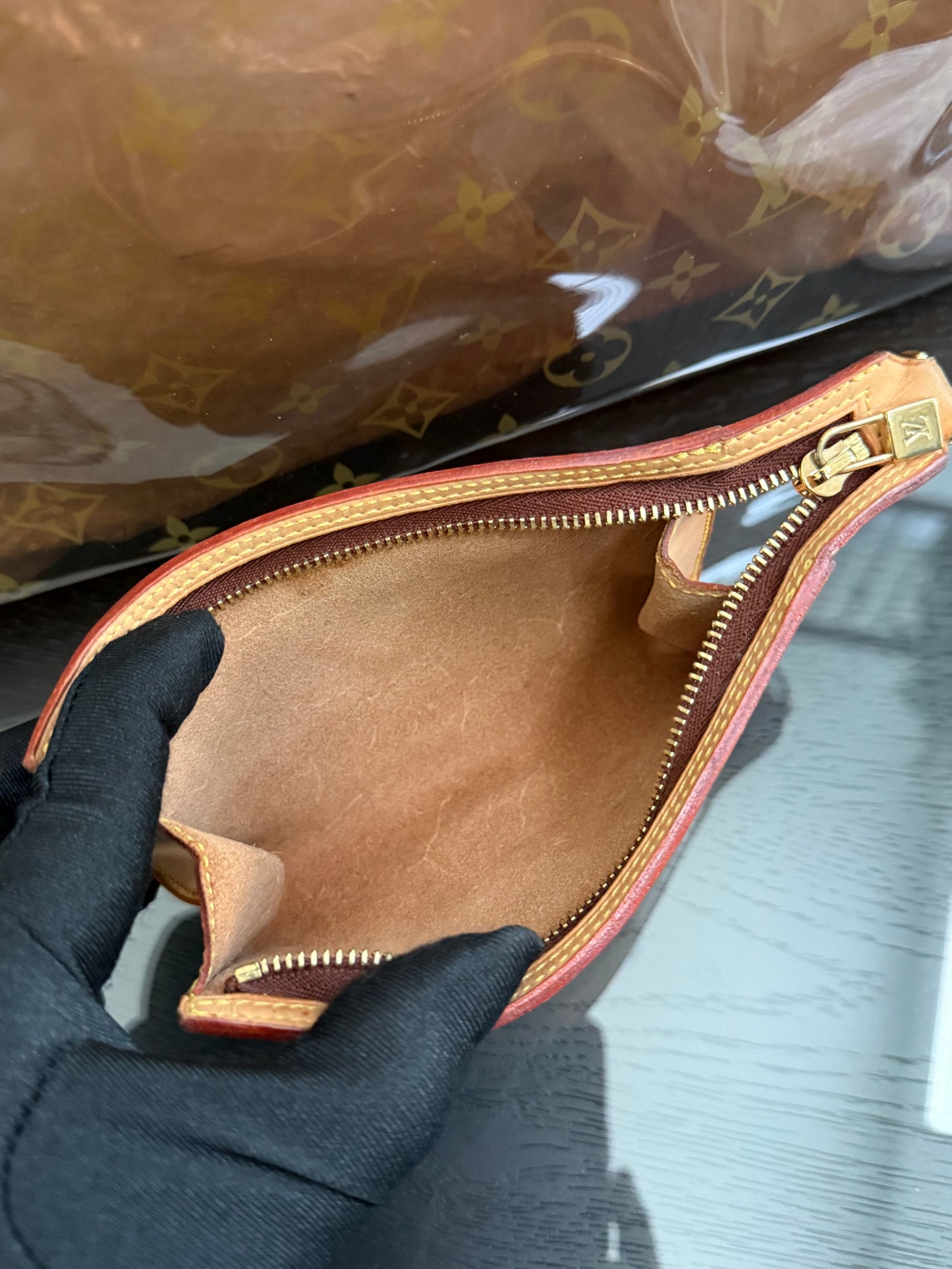 Clear Monogram Vinyl Cabas Cruise GM Tote- ๐
Year: 2000