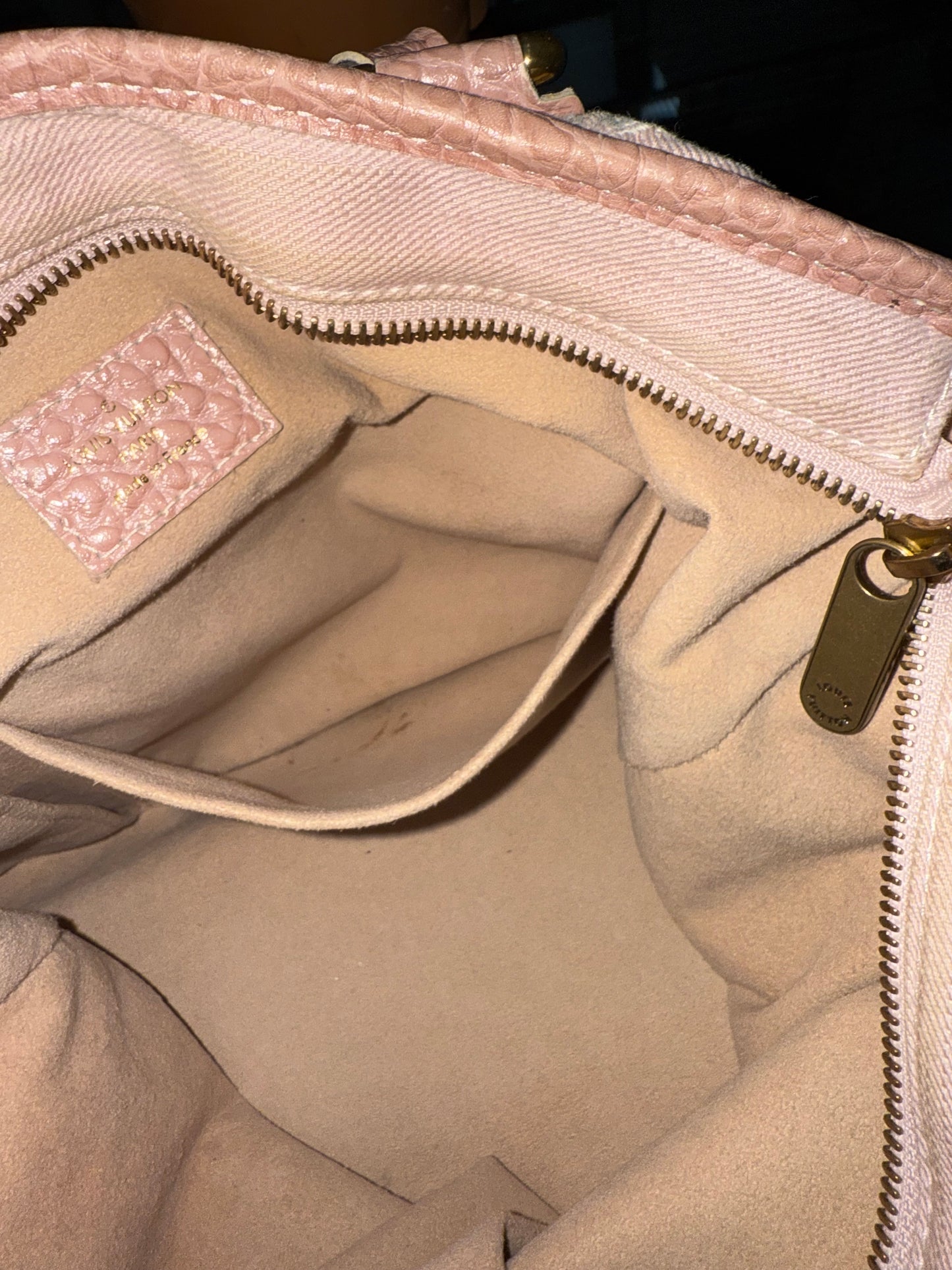 Denim Neo Cabby MM in Rose Pink 🗓️ Year: 2009