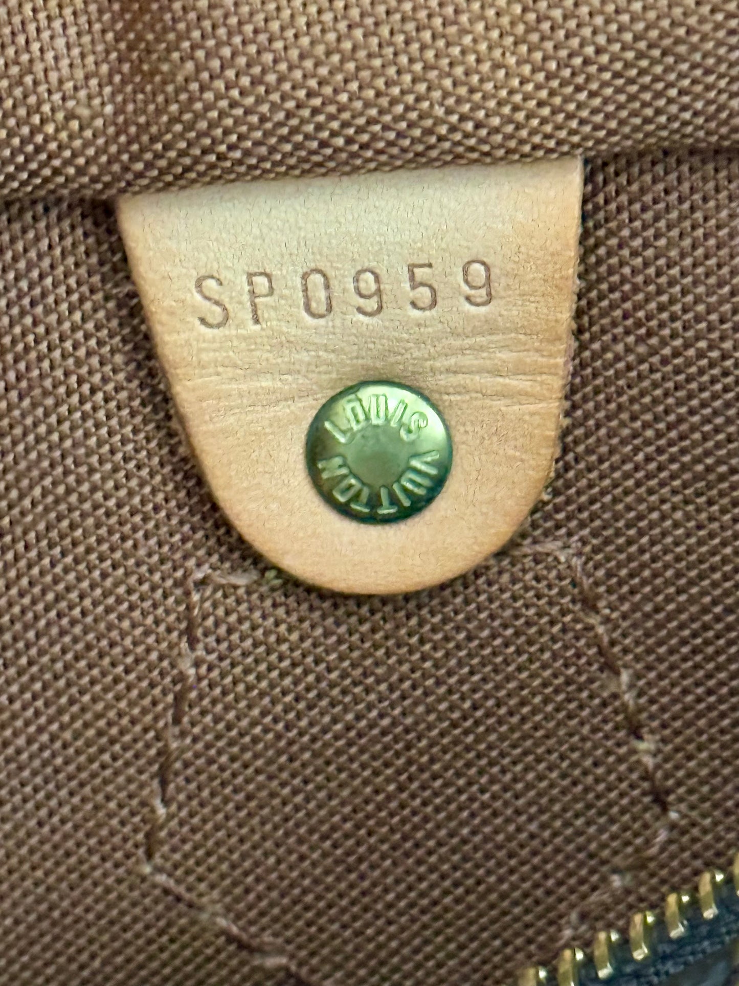 Speedy 25 with 🔐 Lock and Key 🌷Year: 1999