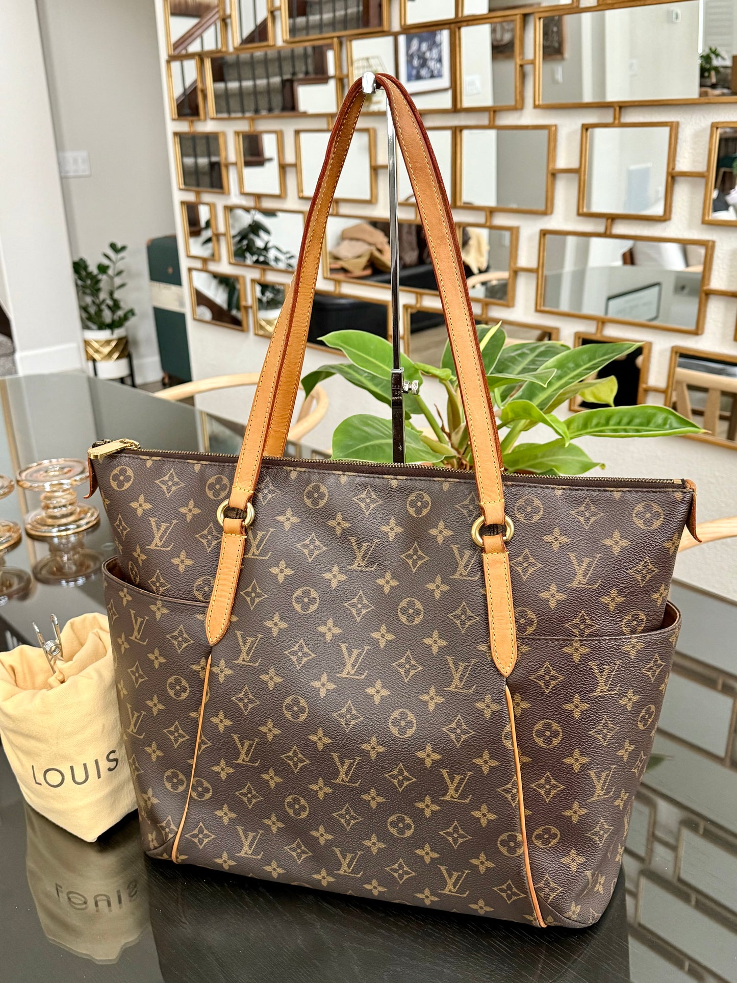 Totally GM with Dustbag and Insert Organizer ๐๏ธ Year: 2010