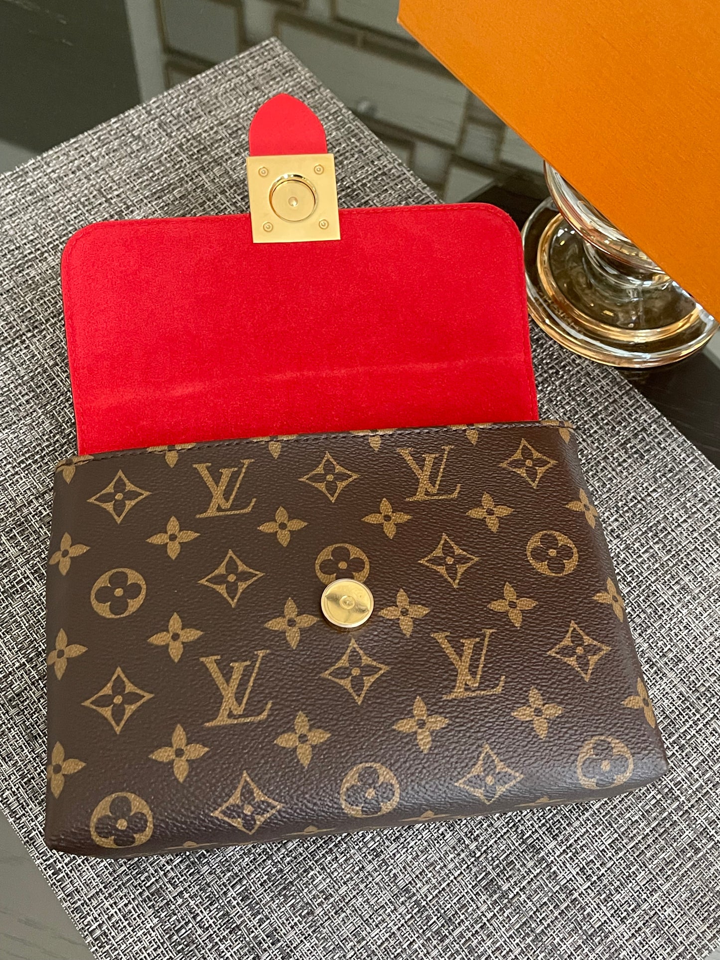 Locky BB Monogram Coquelicot (Complete Inclusions) - ๐
Year: 2019