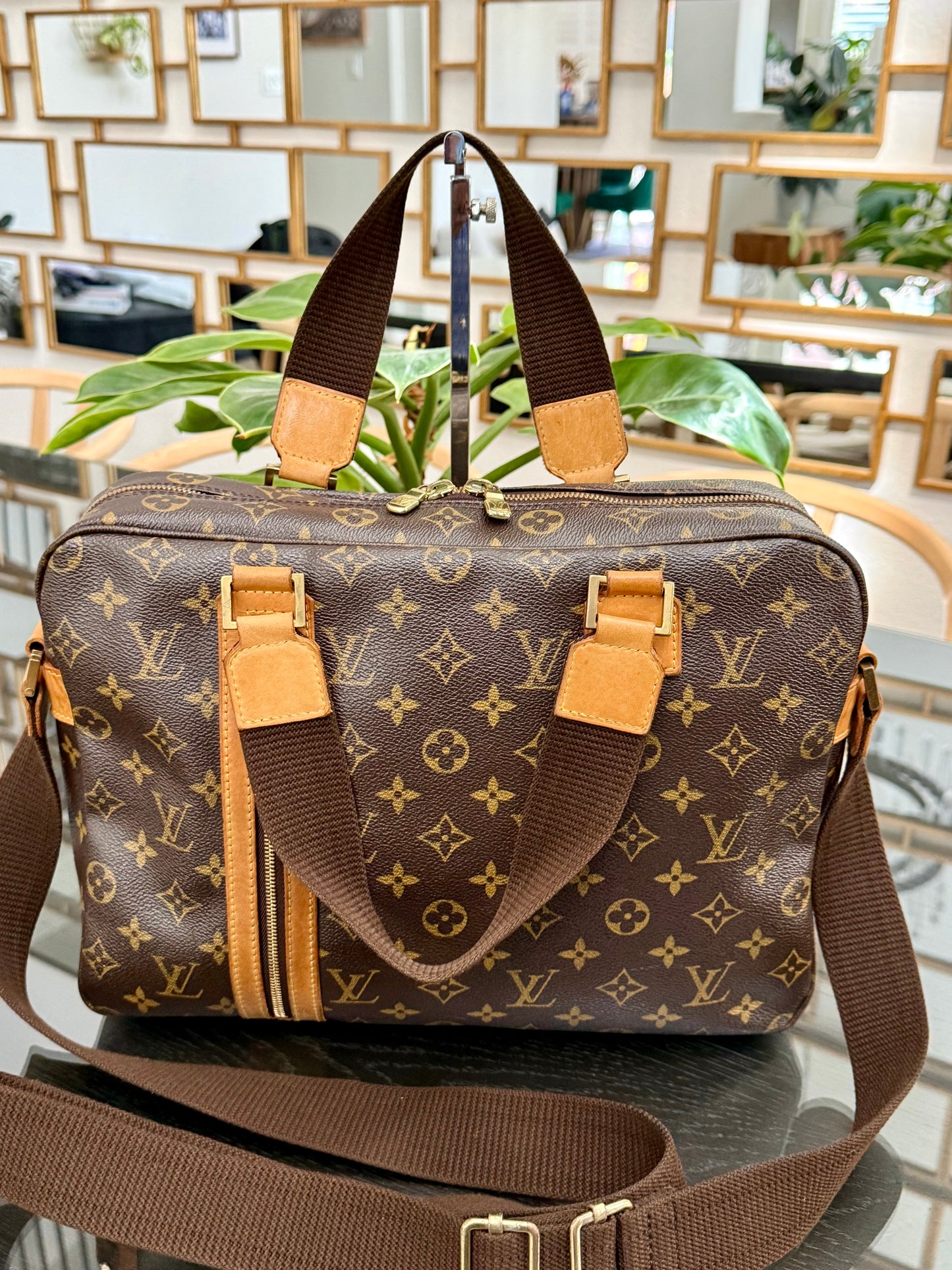 Sac Boshpore 2 Way bag in Monogram ๐๏ธ Year: 2005