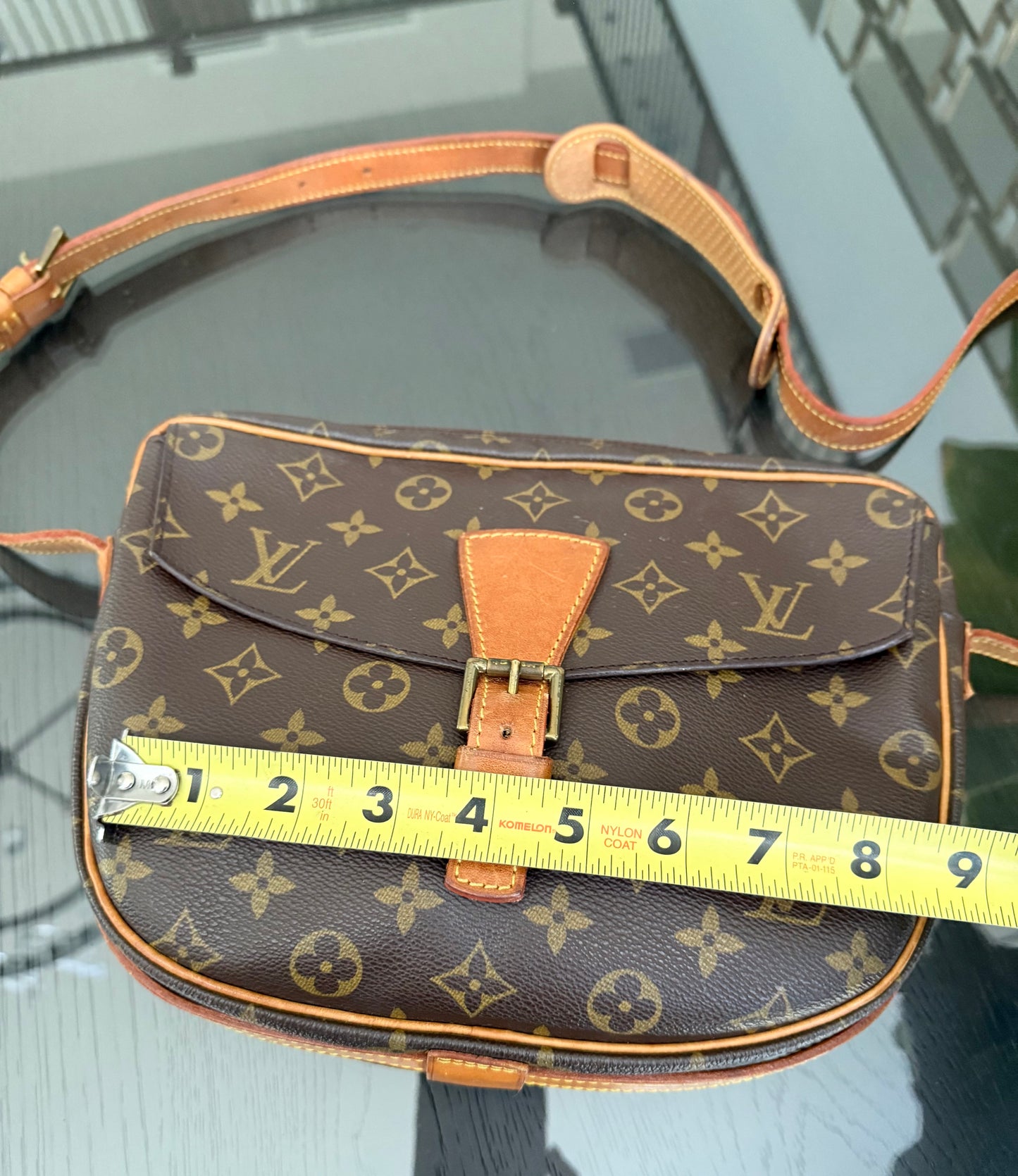 Jeaunefille GM Crossbody 🗓️ Year: 1990