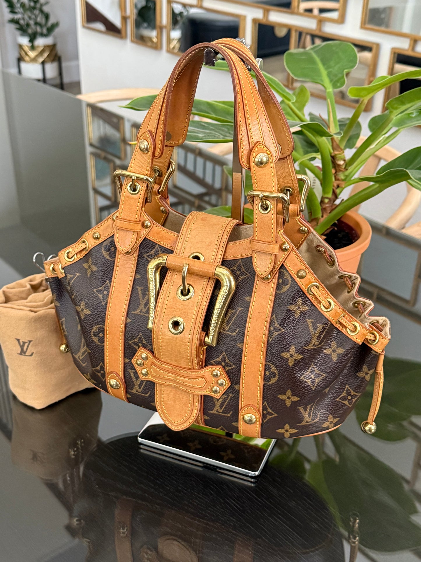 Theda GM in Monogram with Dustbag 🗓️ Year: 2004