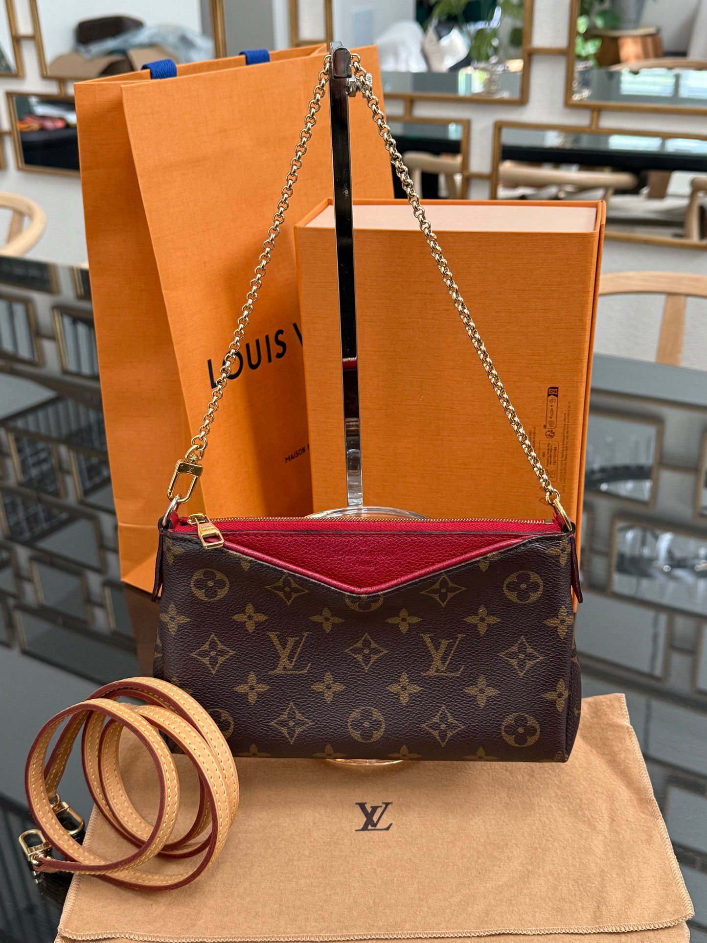 Pallas Clutch w/ Box, Dustbag and Paper bag - Year: 2017