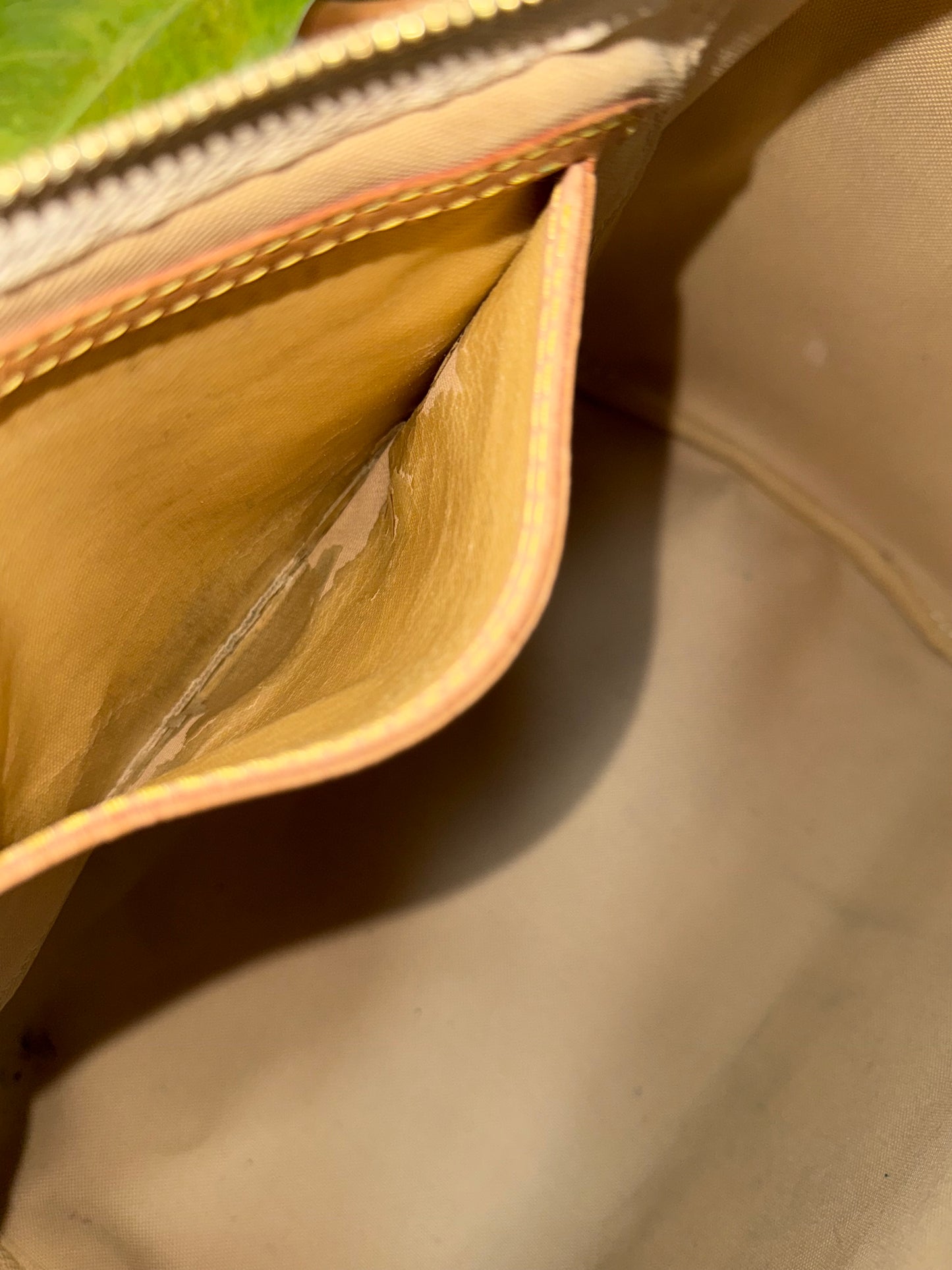 Speedy 30 Azur with π Lock & Keys and Dustbag
ποΈ Year: 2012