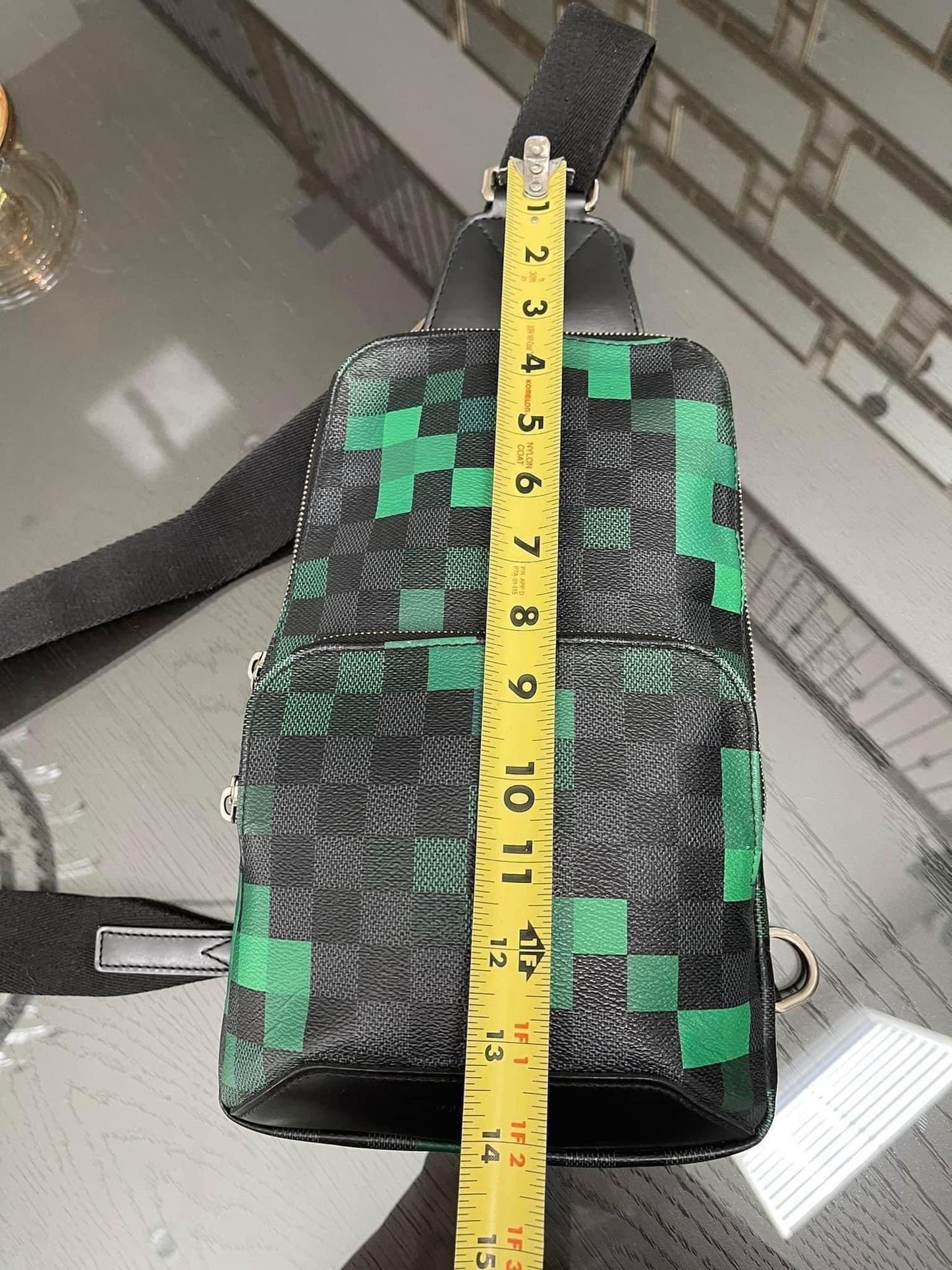 Avenue Sling Damier Graphite Green Pixel -Year 2018