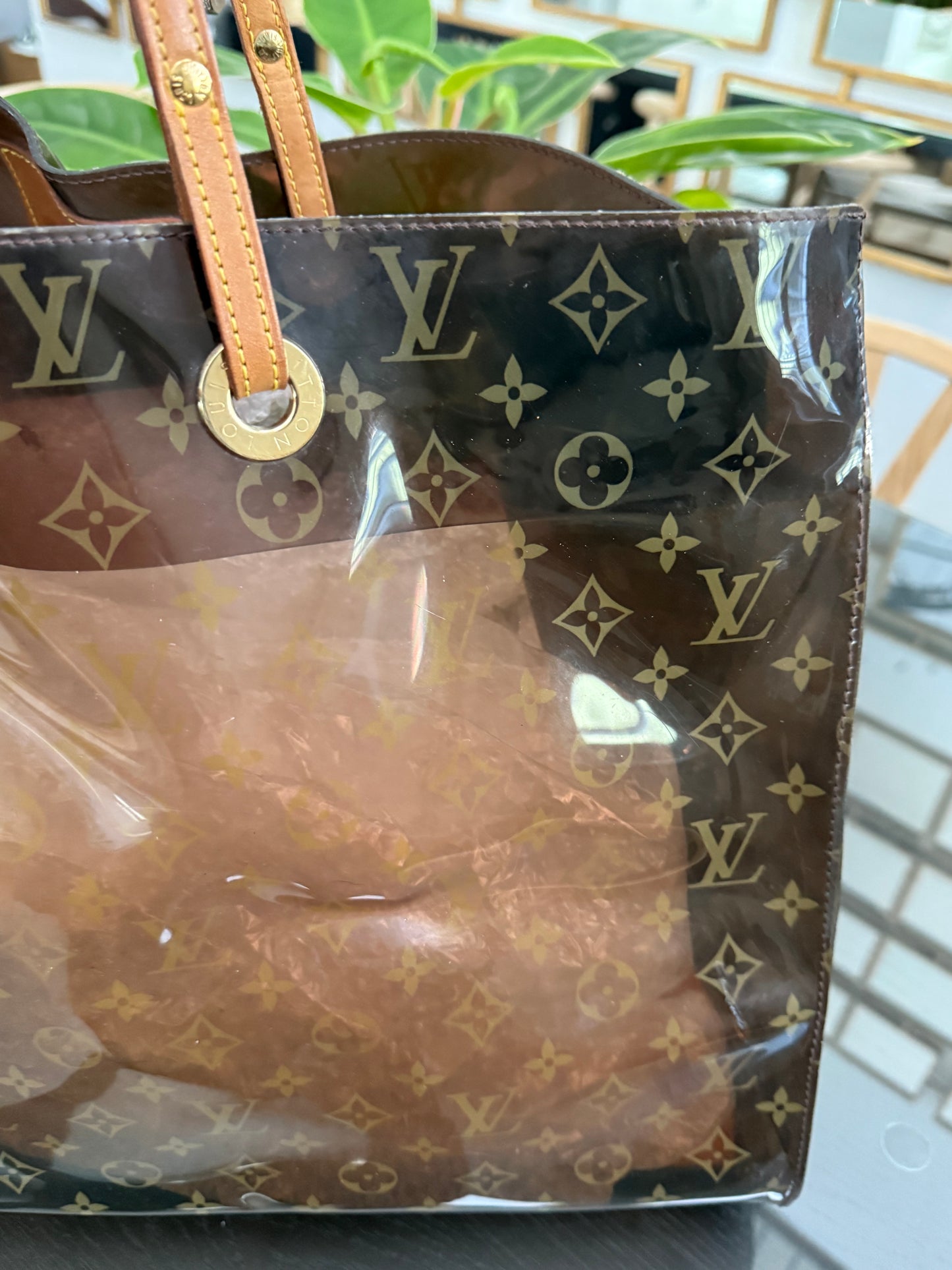 Clear Monogram Vinyl Cabas Cruise GM Tote- ๐
Year: 2000