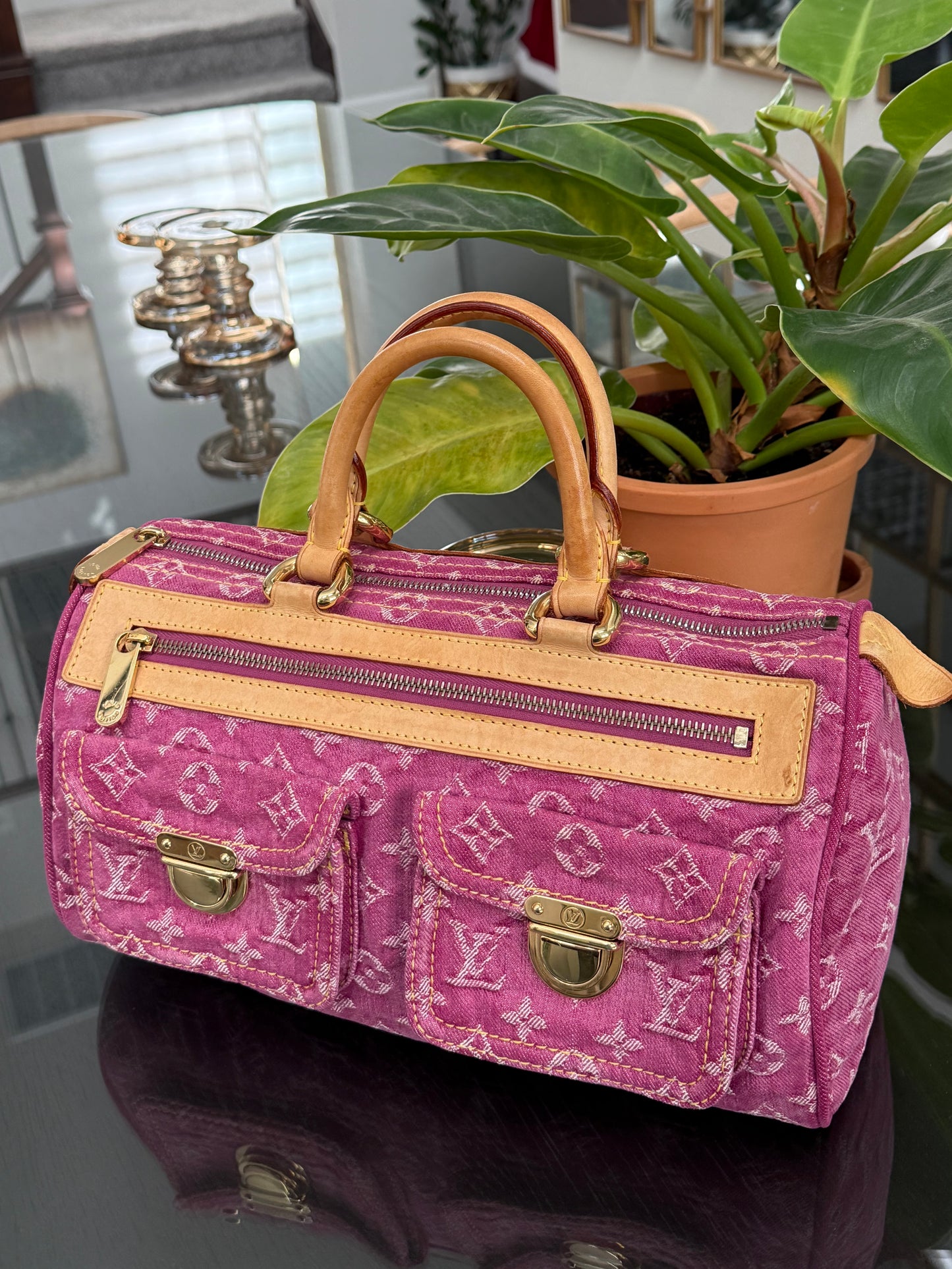 Neo Speedy Denim with Dustbag πΊπ
Year: 2006