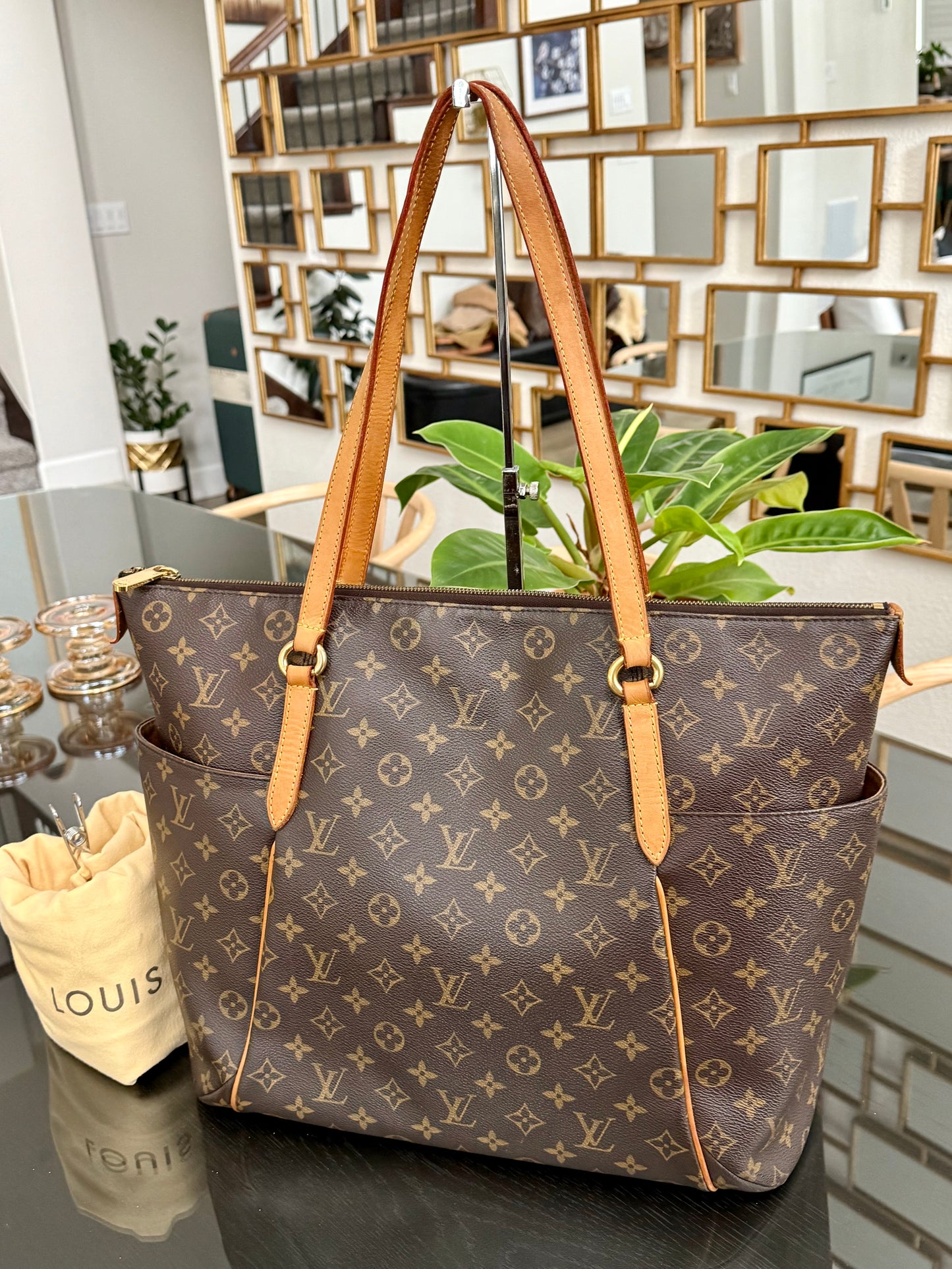Totally GM with Dustbag and Insert Organizer ๐๏ธ Year: 2010