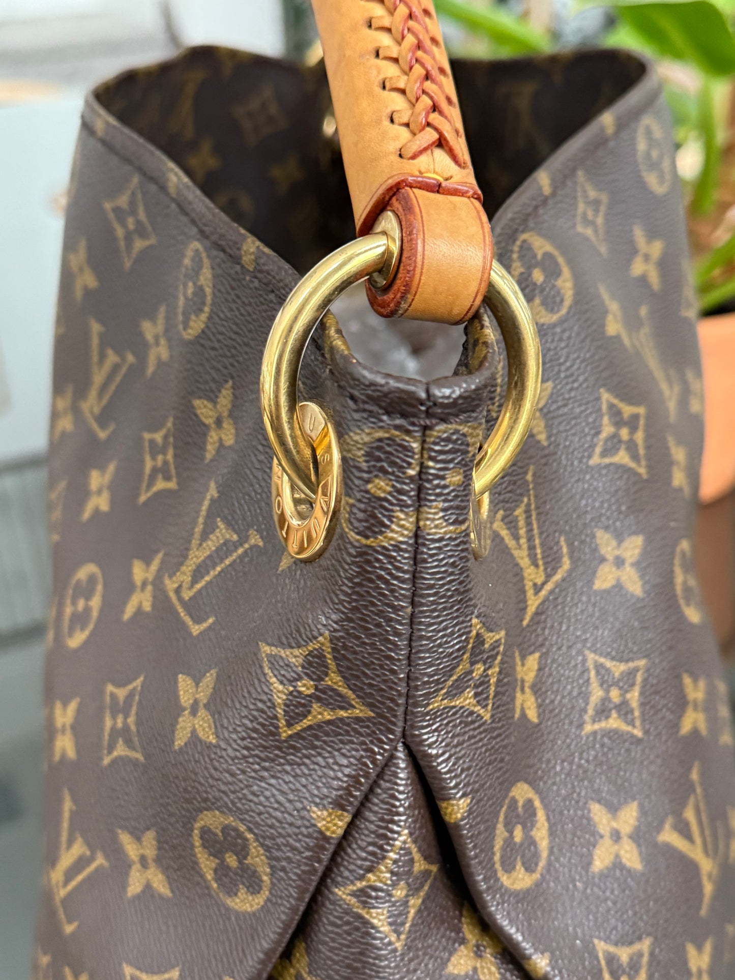 Artsy MM with Dustbag and Insert Organizer - ๐
Year: 2012