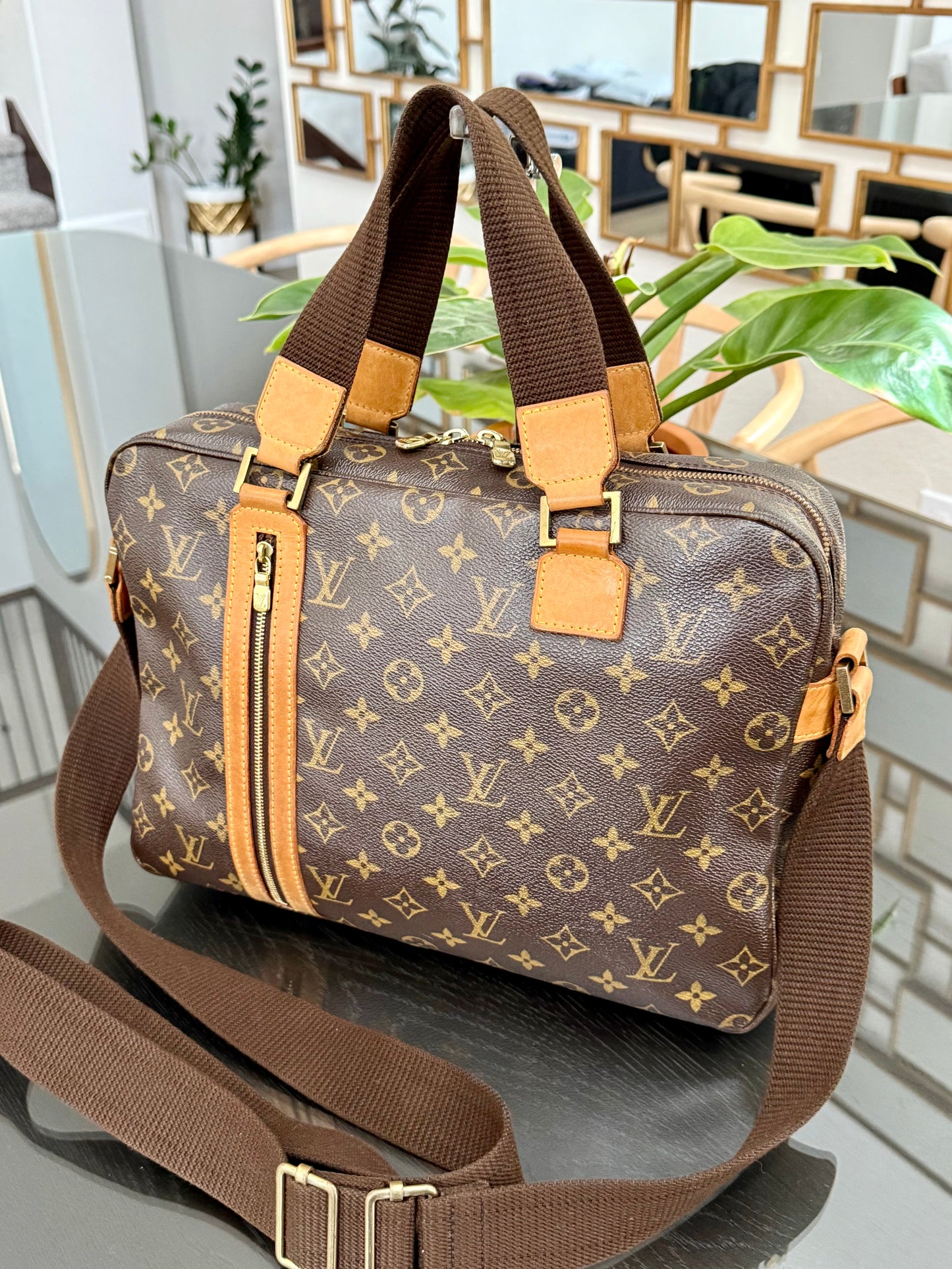 Sac Boshpore 2 Way bag in Monogram ๐๏ธ Year: 2005