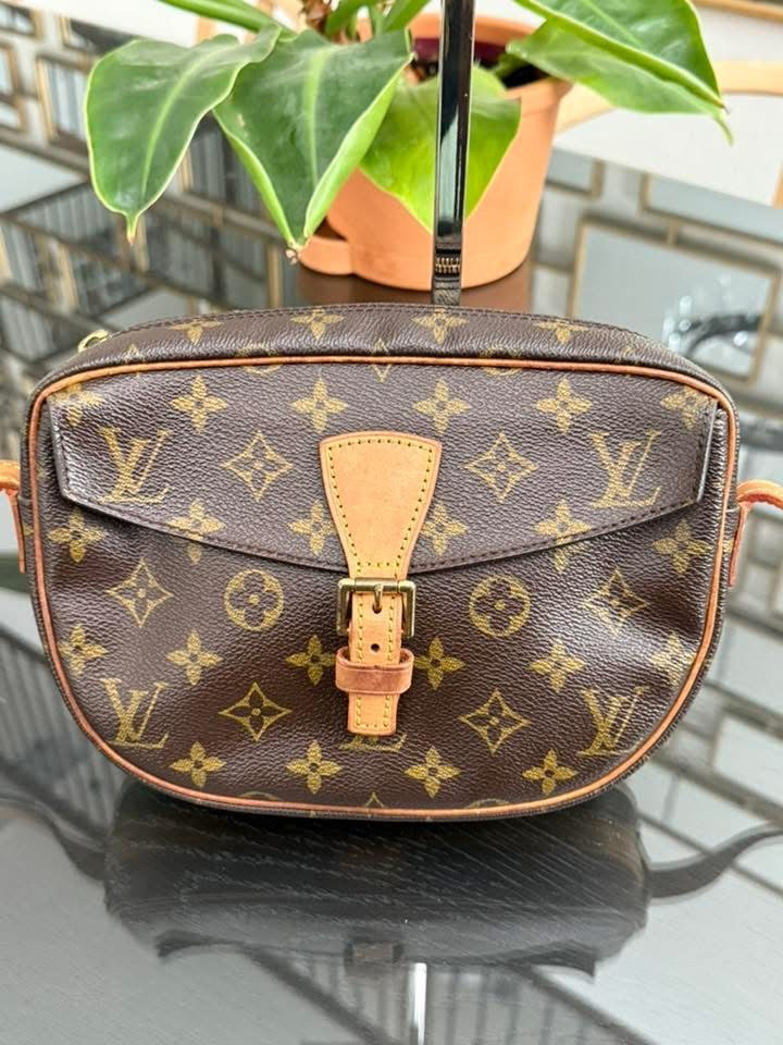 Jeaunefille PM Crossbody - π
Year: 1995