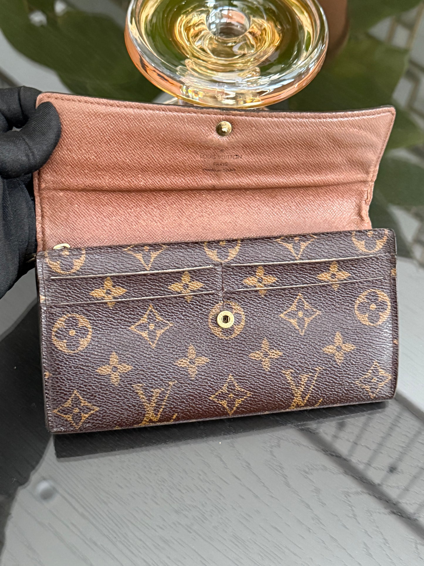 Sarah Wallet with 10 Cardholders 🗓️ Year: 2008