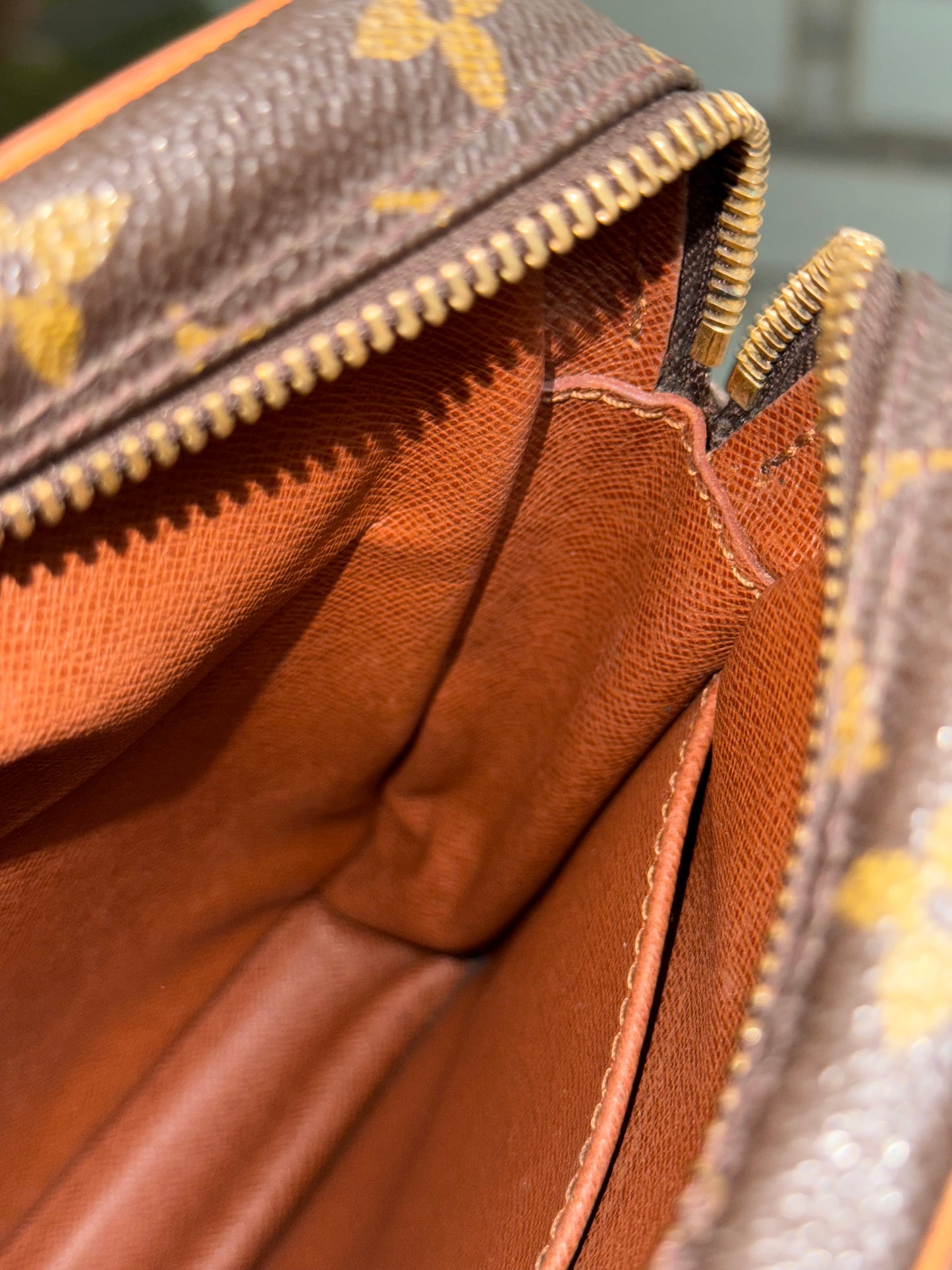 Amazon Crossbody Bag -Year: 1999