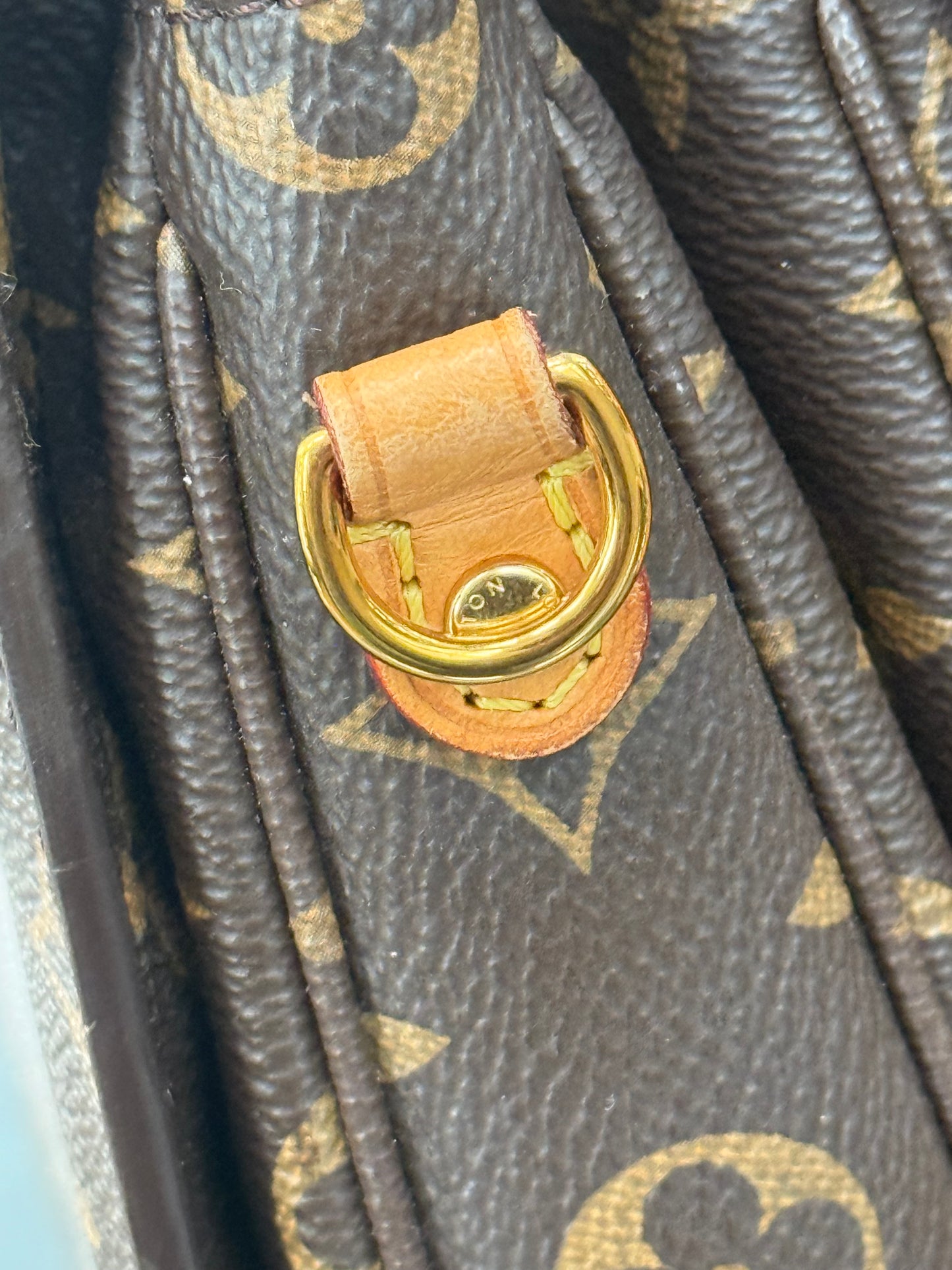 Pochette Metis with Box, Dustbag and Paper bag -Microchip & Authenticed