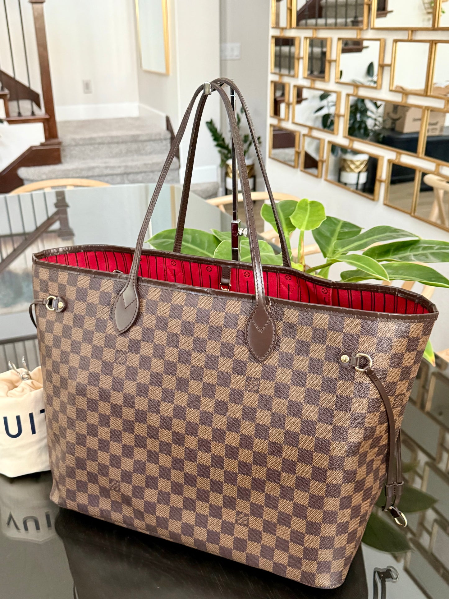 Neverfull GM in DE with Dustbag 🗓️ Year: 2009