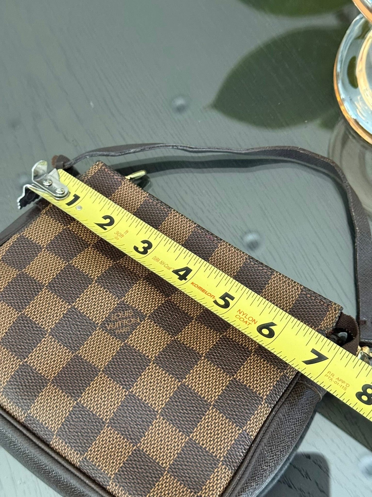 Damier Ebene Trousse Pochette - ๐
Year: 2008
