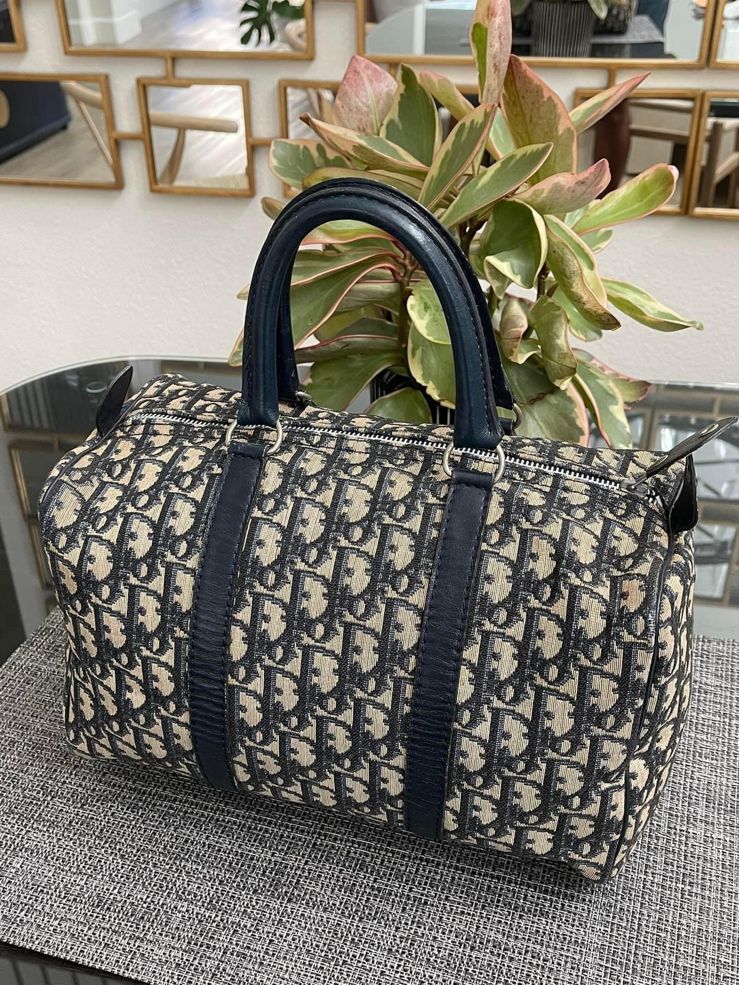 CD Trotter Vintage Boston Bag -Size: 25