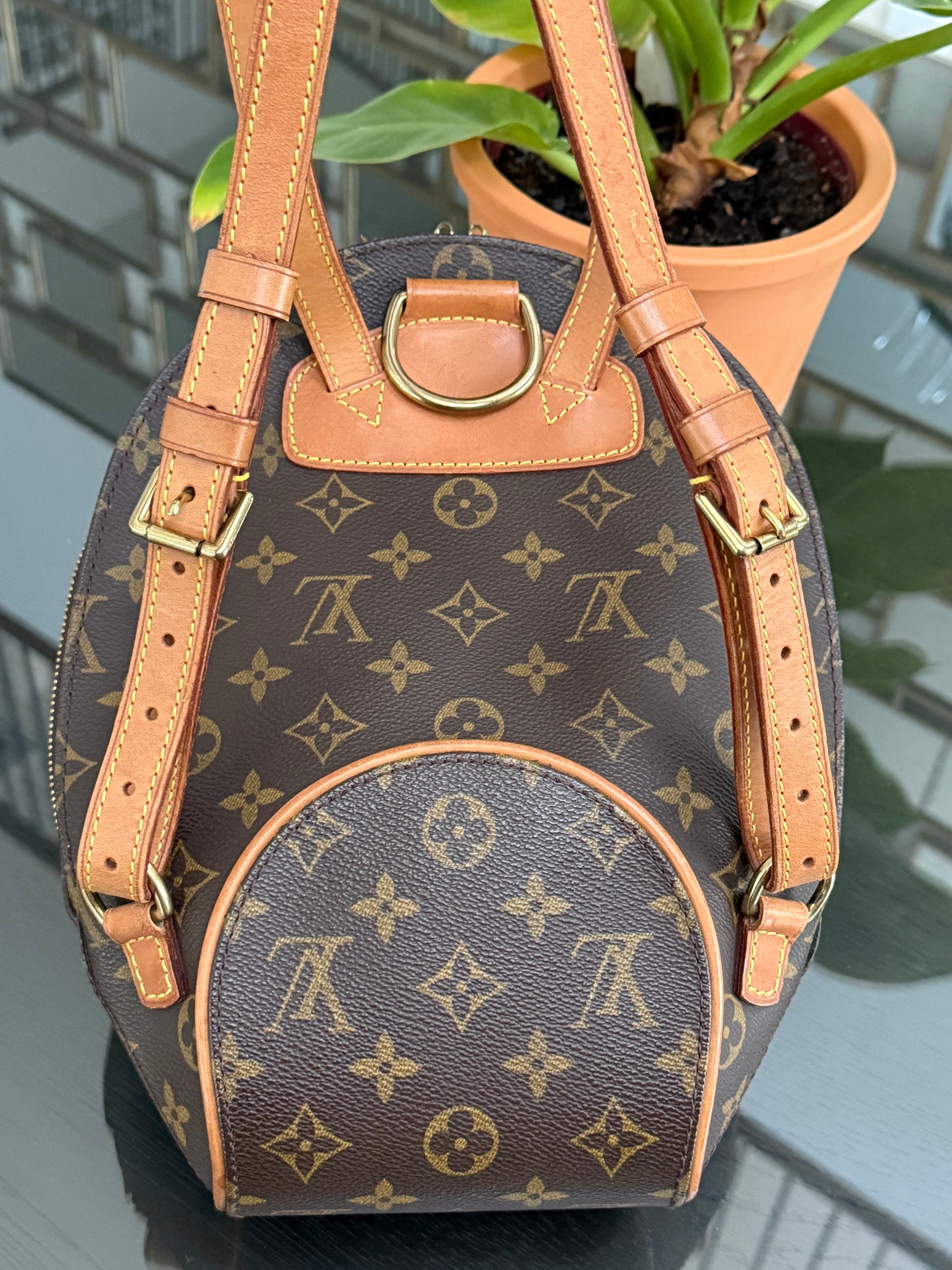 Ellipse Backpack -🗓️ Year: 2000