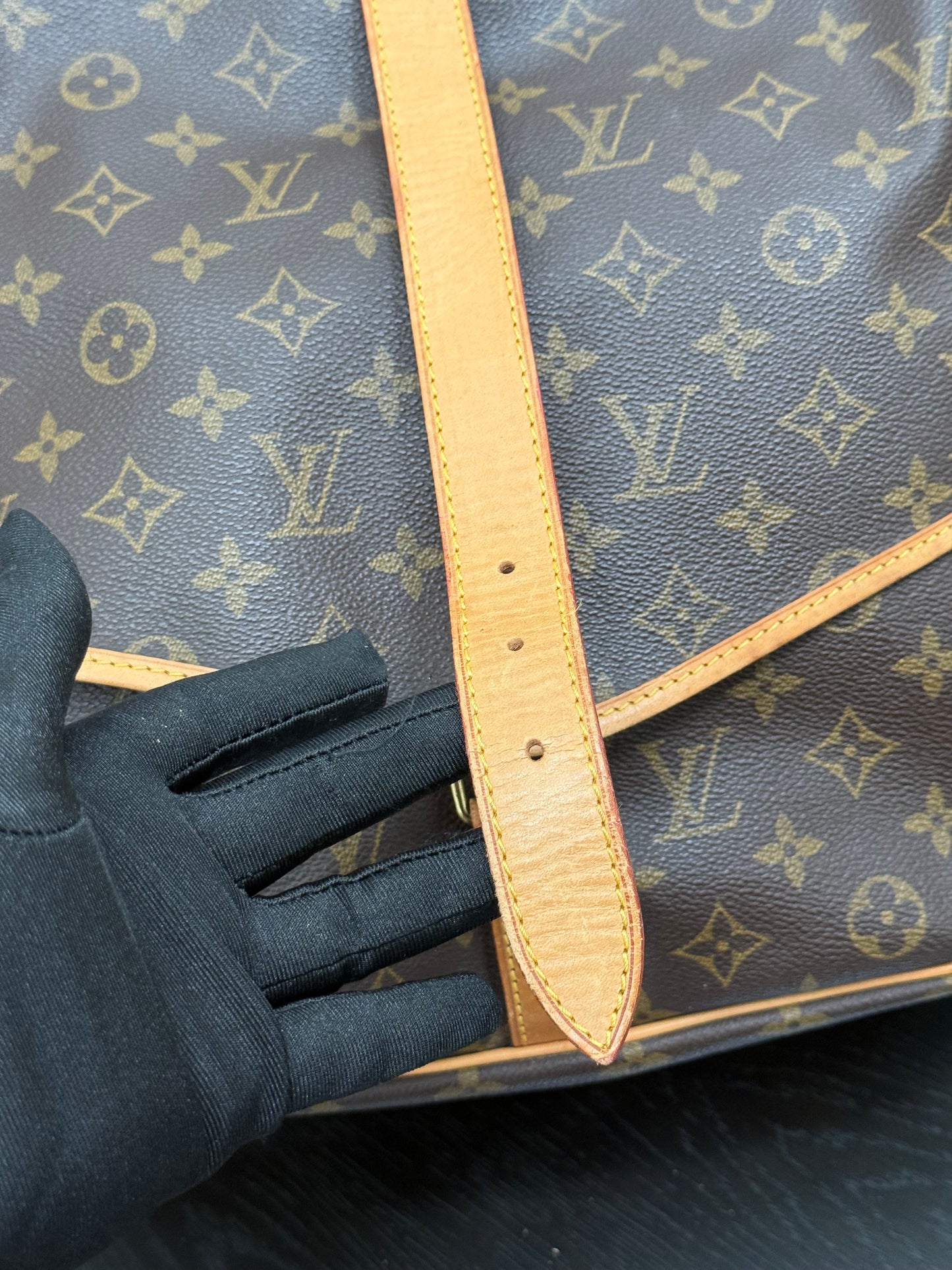 Saumur 35 Crossbody -๐๏ธ Year: 1992