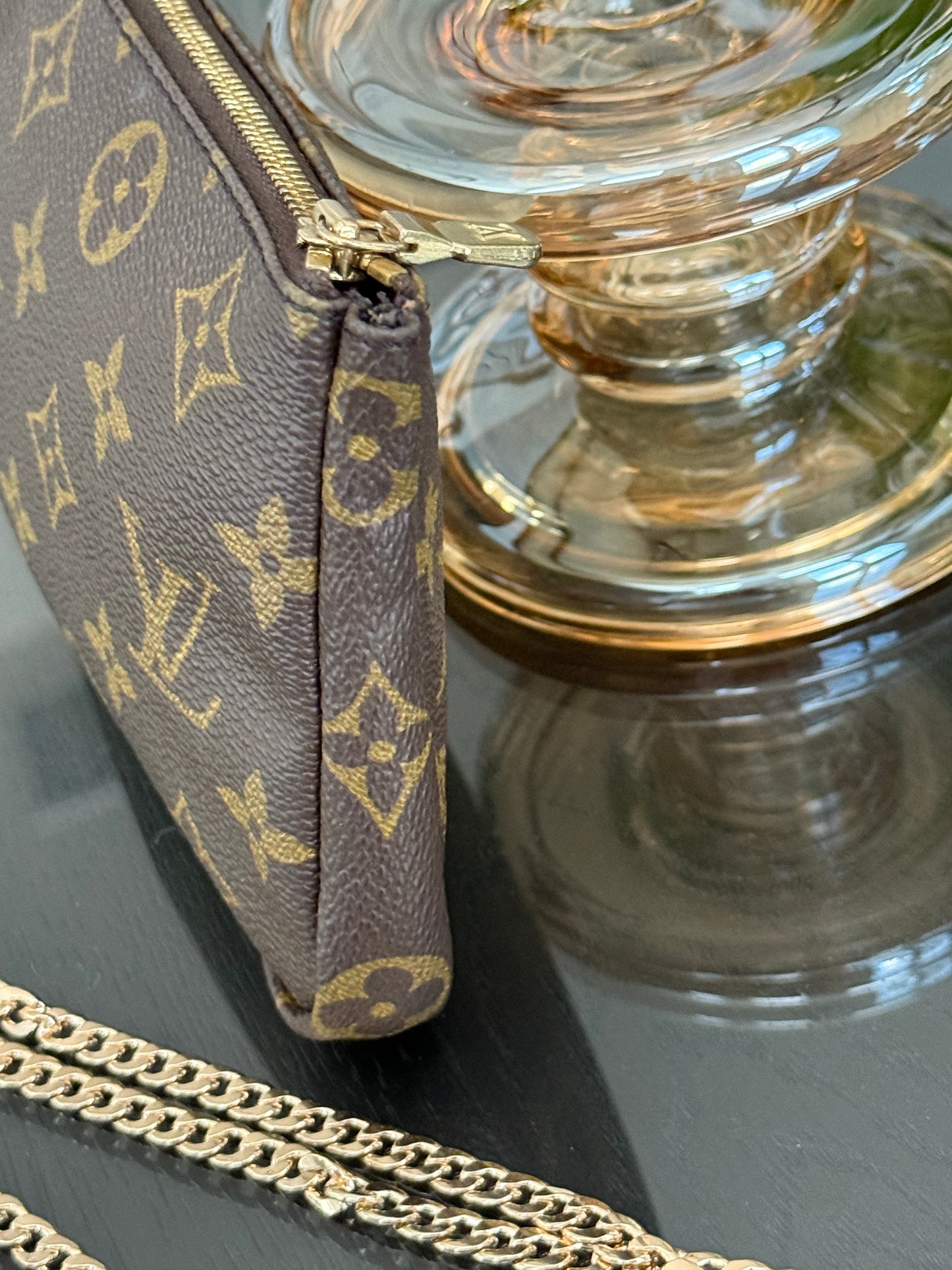 Sac Shopping Pouch with Generic Gold Strap