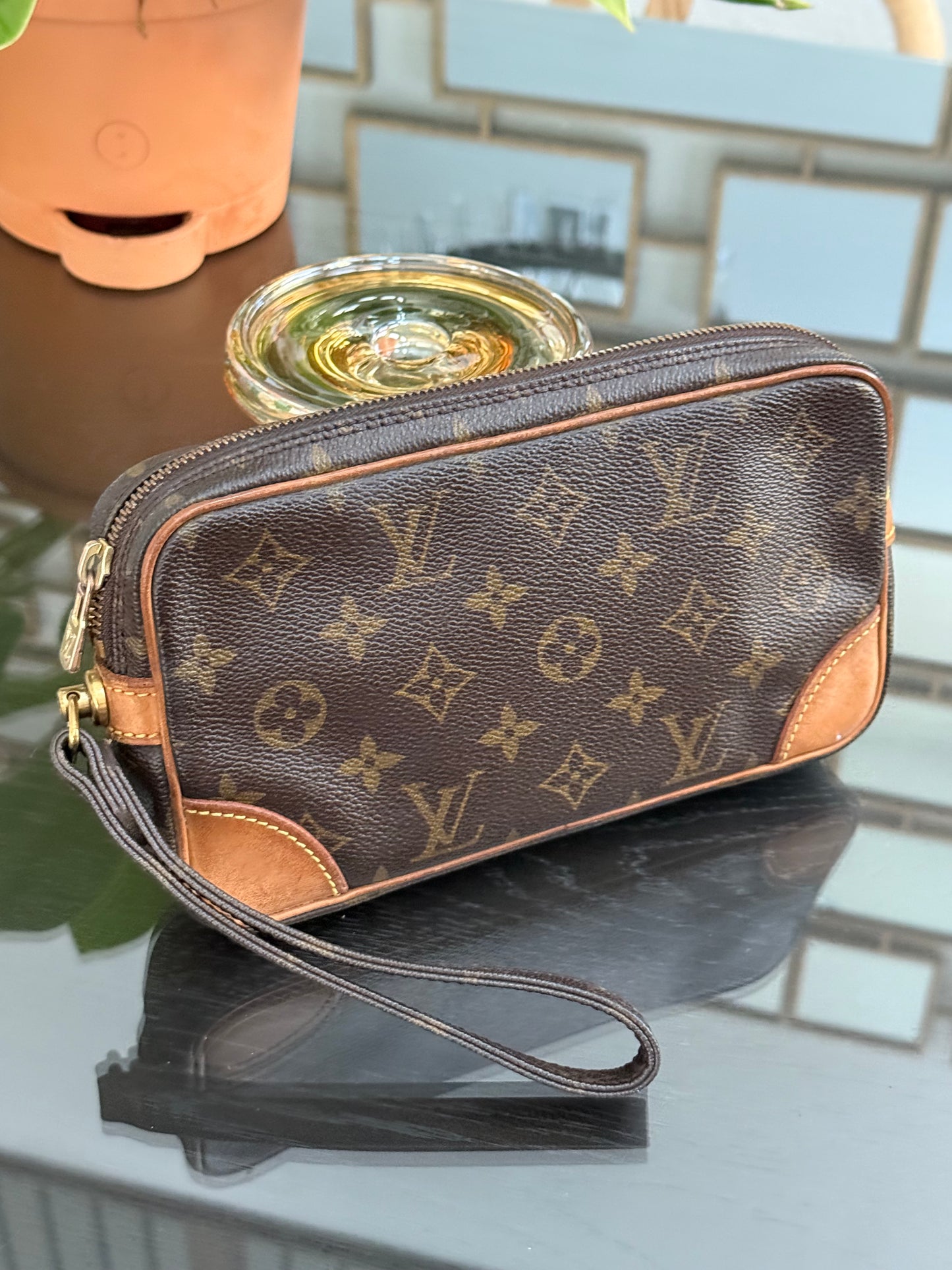 Marly Dragonne PM Clutch
๐๏ธ Year: 1992