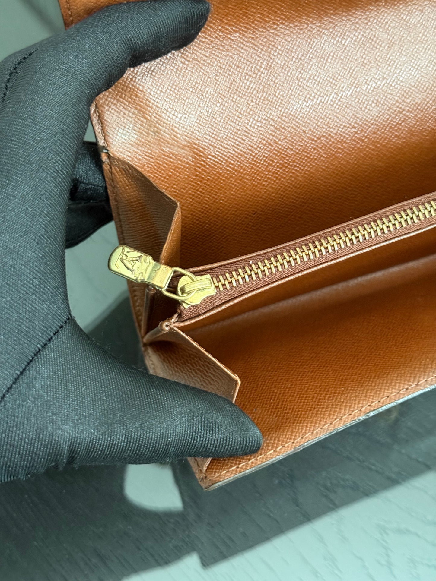 Sarah Wallet in Monogram 2 Cardholders 🗓️ Year: 1999