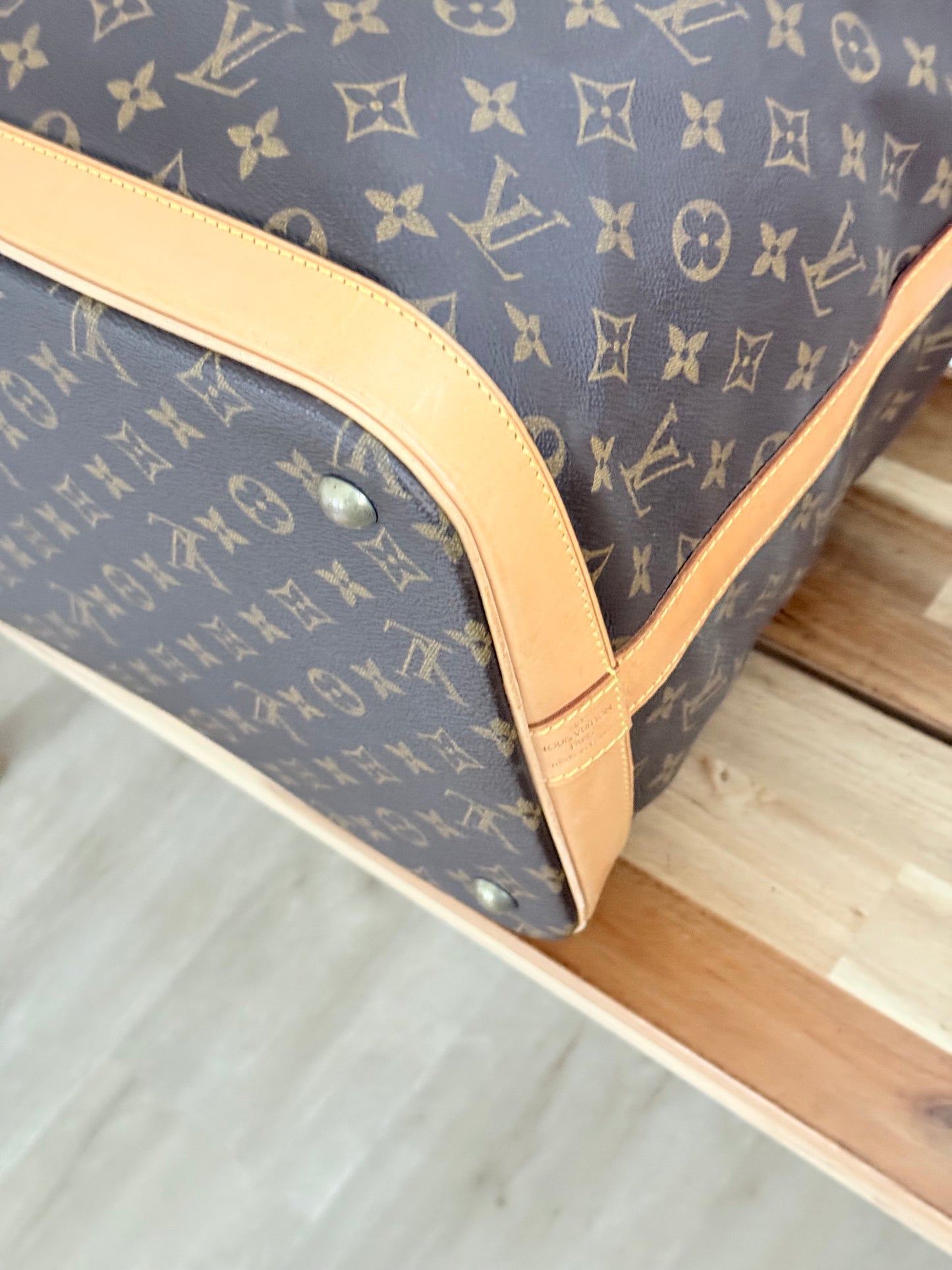 Cruiser 45 with Luggage tag and poignet ποΈ Year: 1999