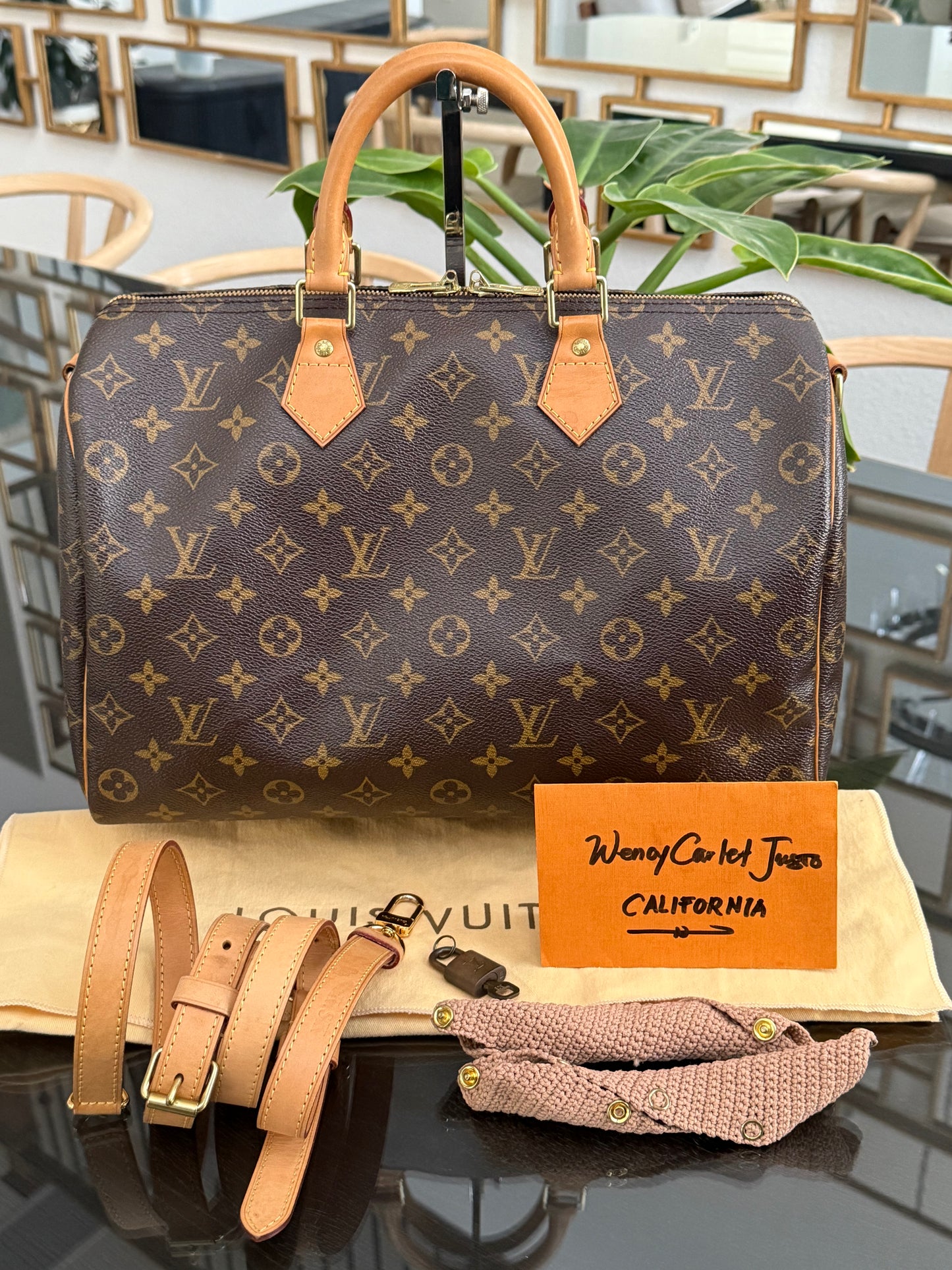 Speedy 35 Bandoulier with lock ๐key, Dustbag and handle cover - ๐
Year: 2011