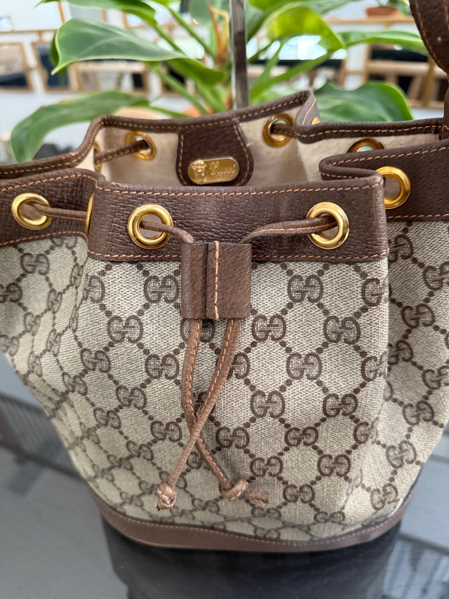 Gucci Vintage Bucket Crossbody bag