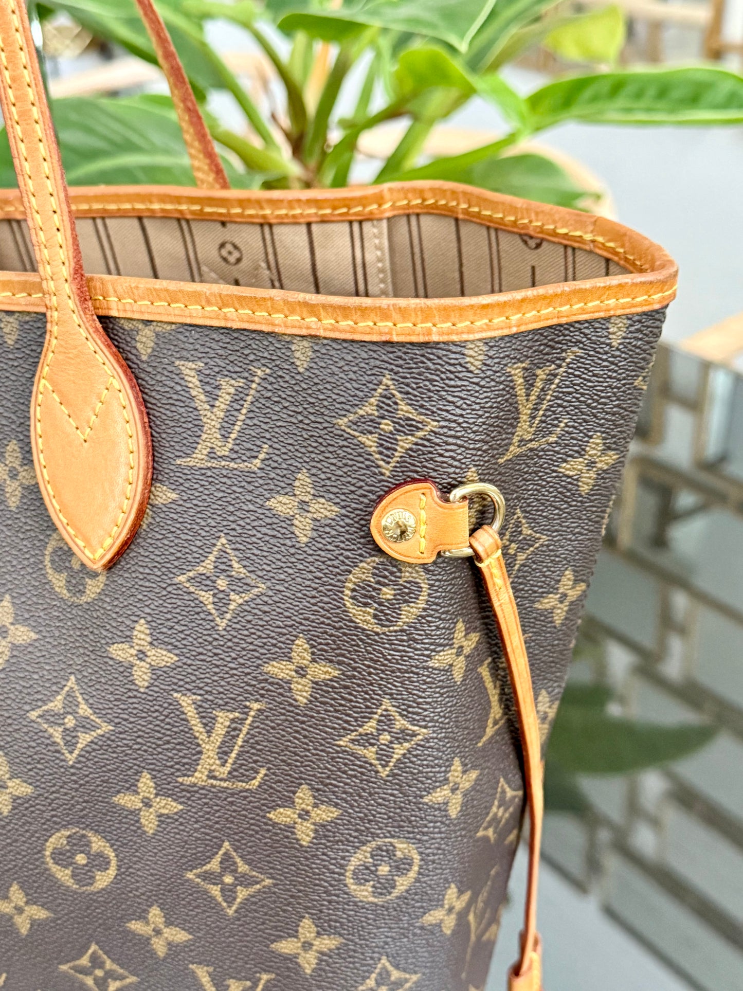 Neverfull MM with Dustbag 🗓️ Year: 2008