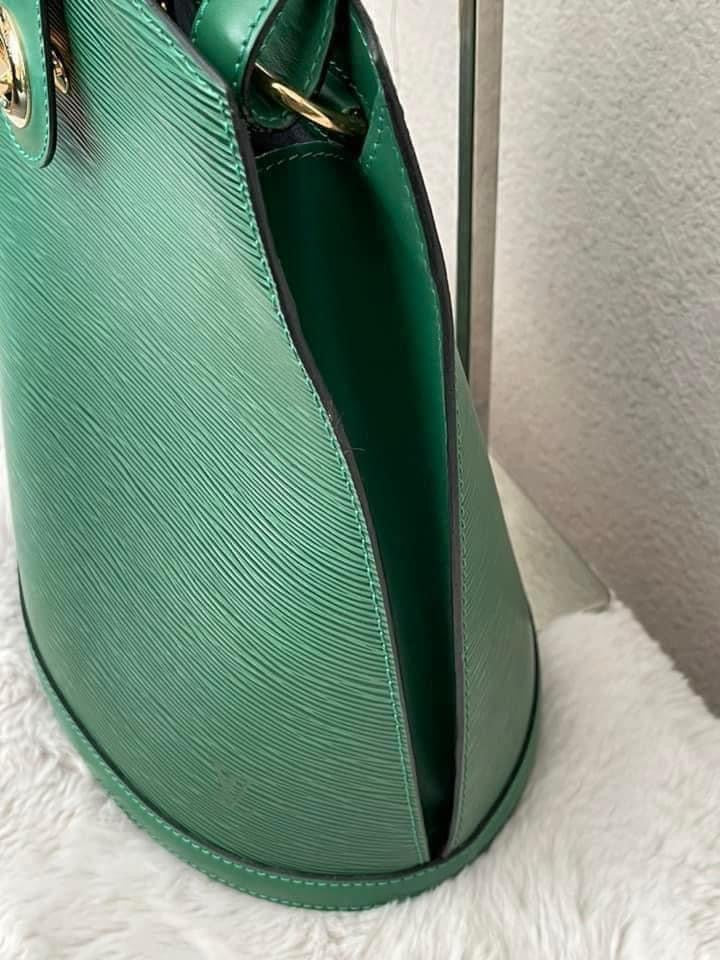 Epi Cluny in Green -Year: 1993