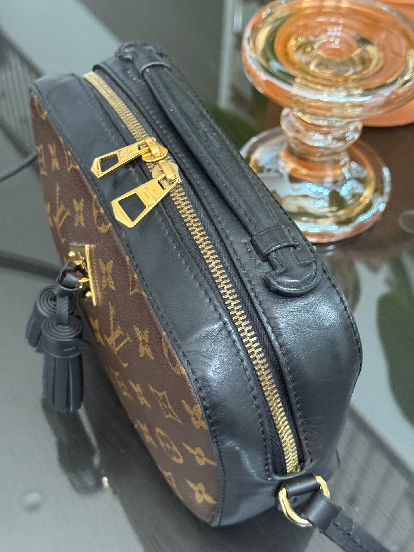 Saintonge Monogram Noir Crossbody -🗓️ Year: 2018