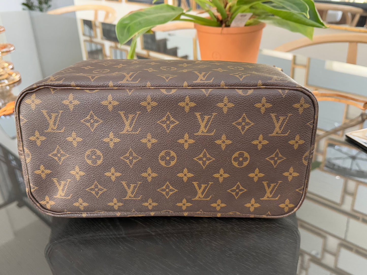 Neverfull MM with Dustbag and Insert Organizer -๐๏ธ Year: 2011