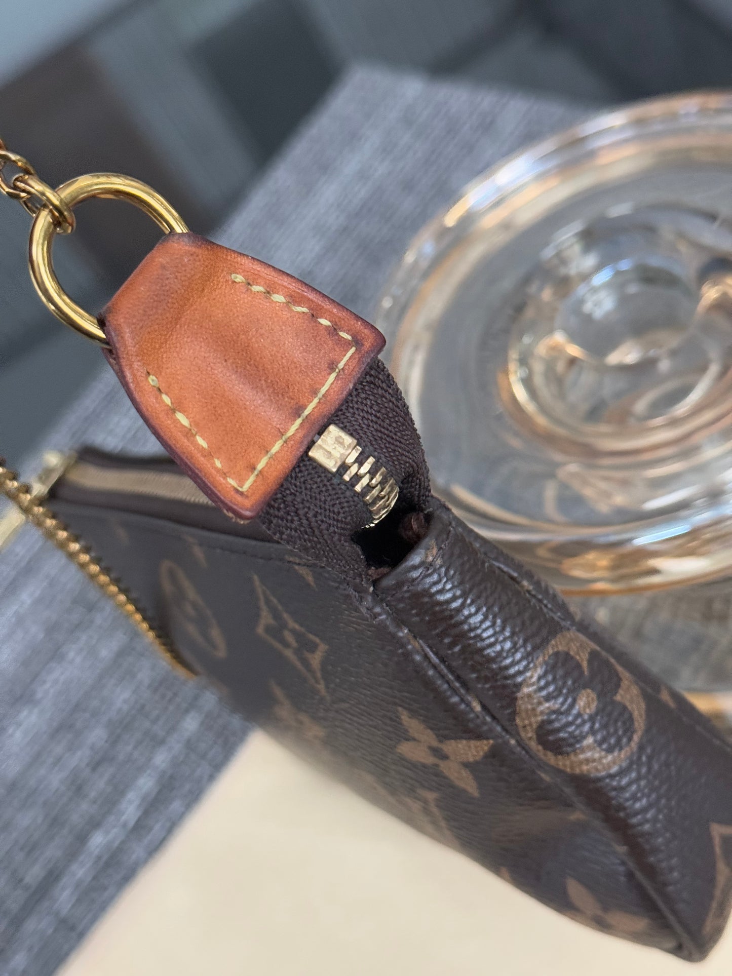 Mini Pochette Accessories with Dustbag - ๐
Year: 2017