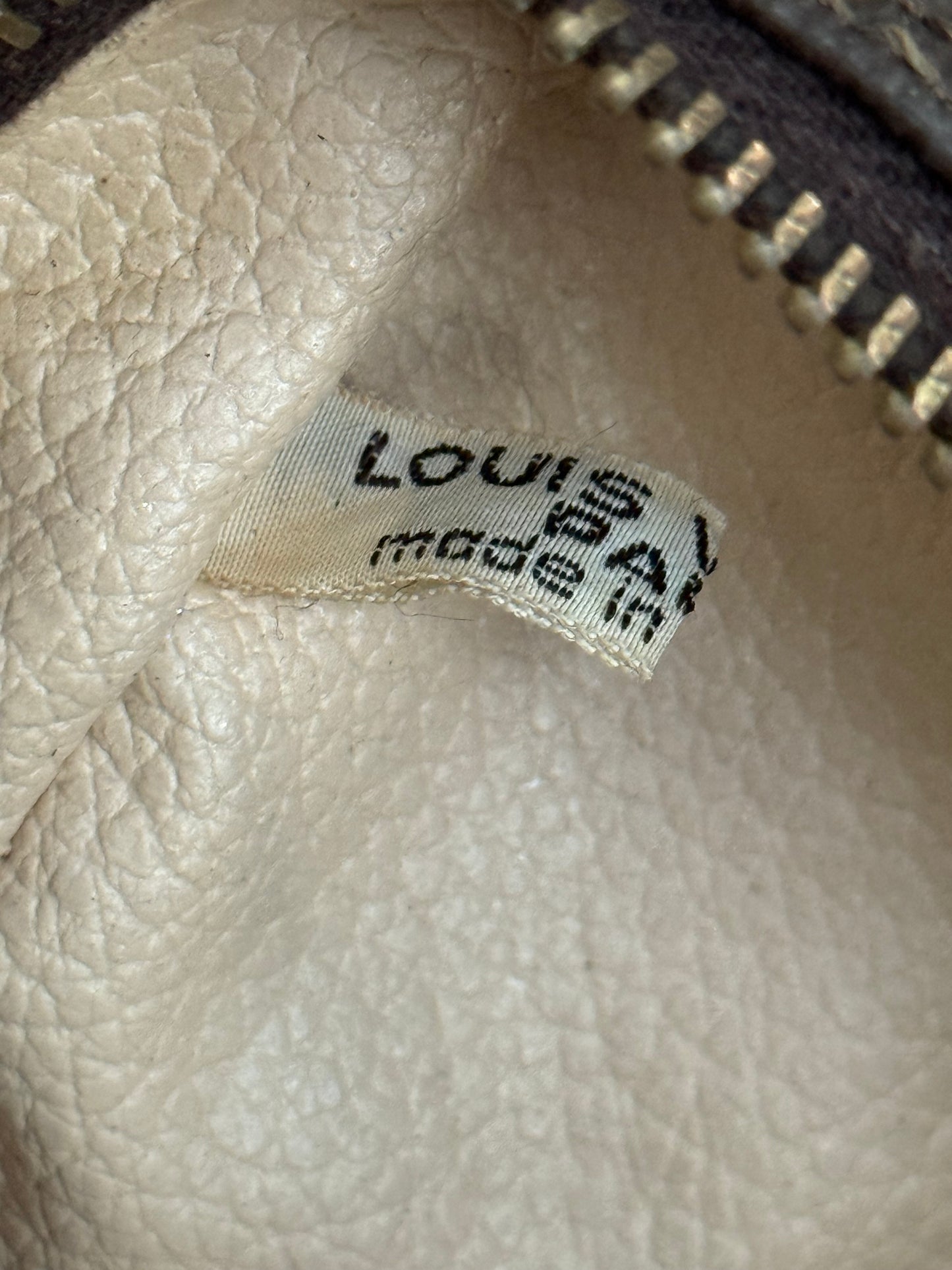 Trousse 28 -Pre Date Code