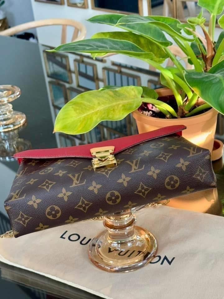Pallas Chain in Cherry with Dustbag -๐๏ธ Year: 2015